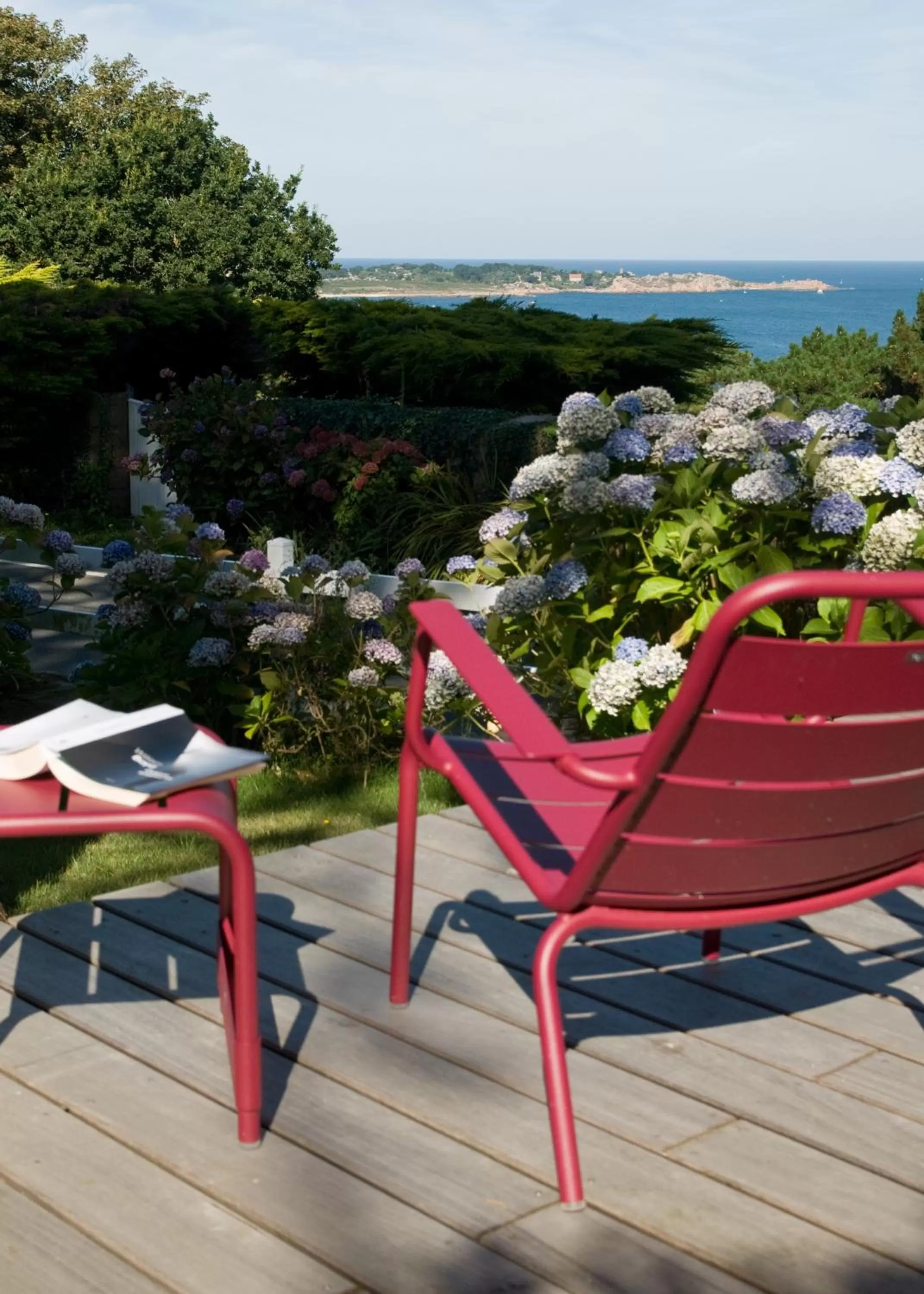 Facade/entrance in Hôtel Les Costans, The Originals Relais