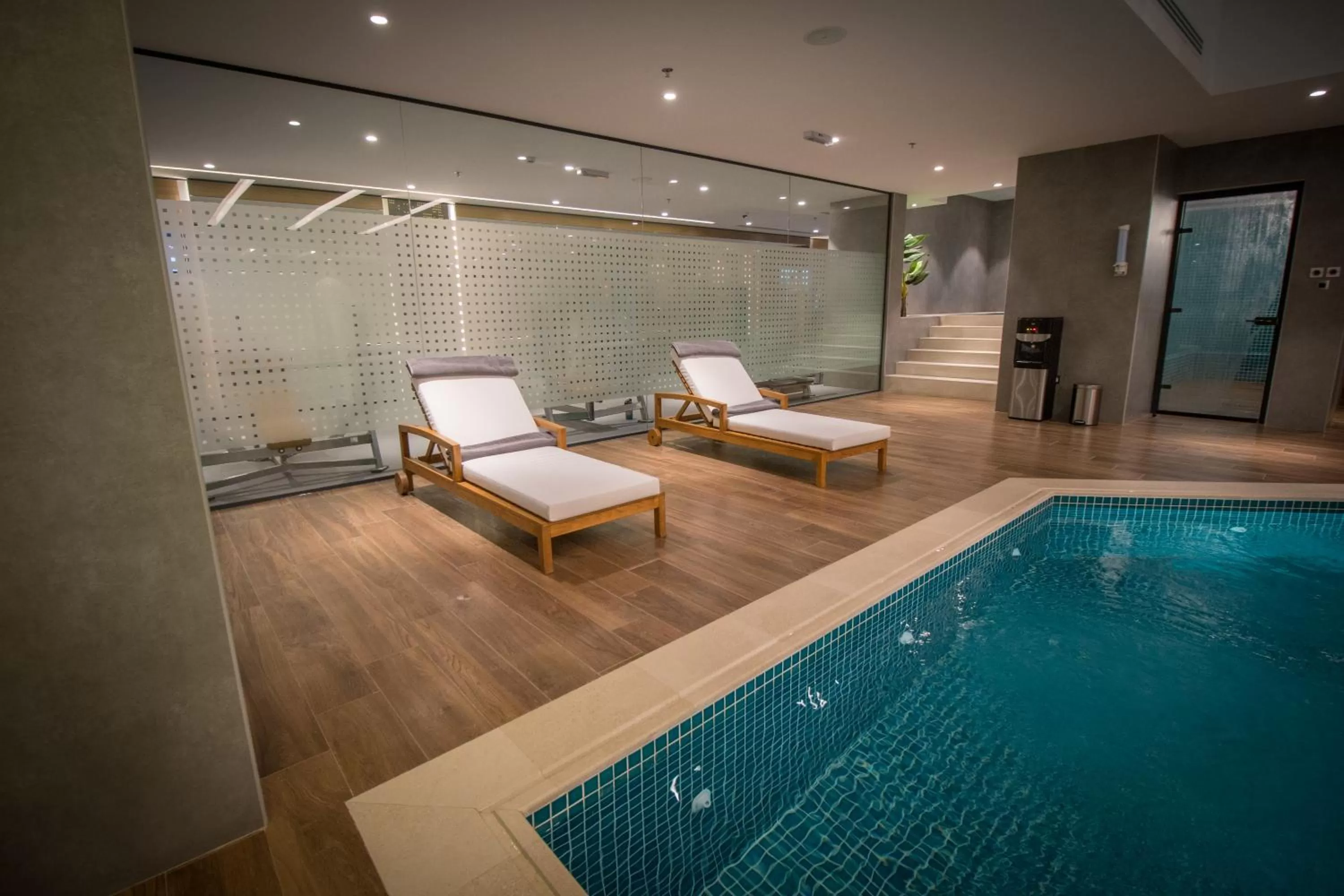 Swimming pool in Executives Hotel - Olaya