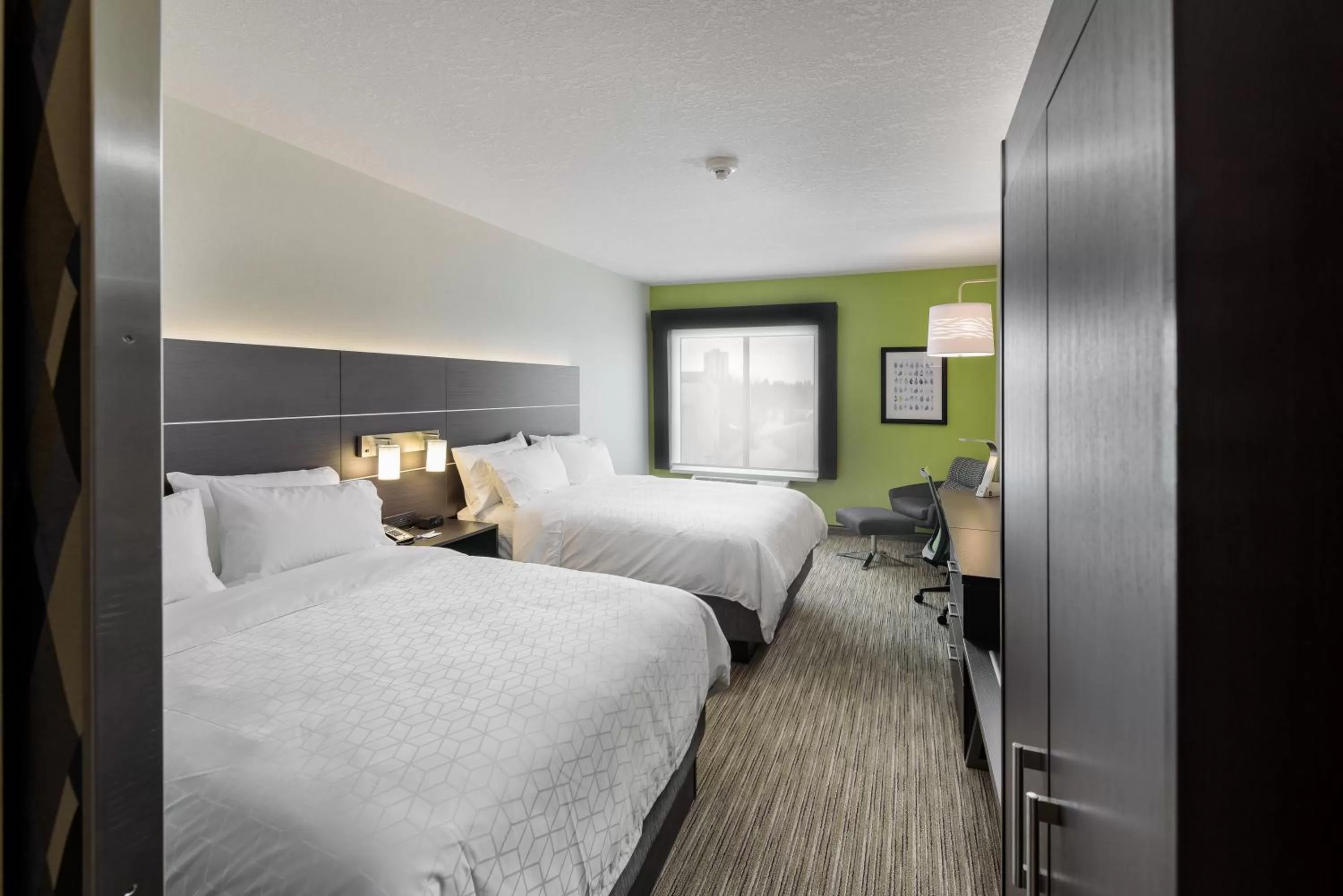 Photo of the whole room, Bed in Holiday Inn Express & Suites - Saskatoon East - University by IHG