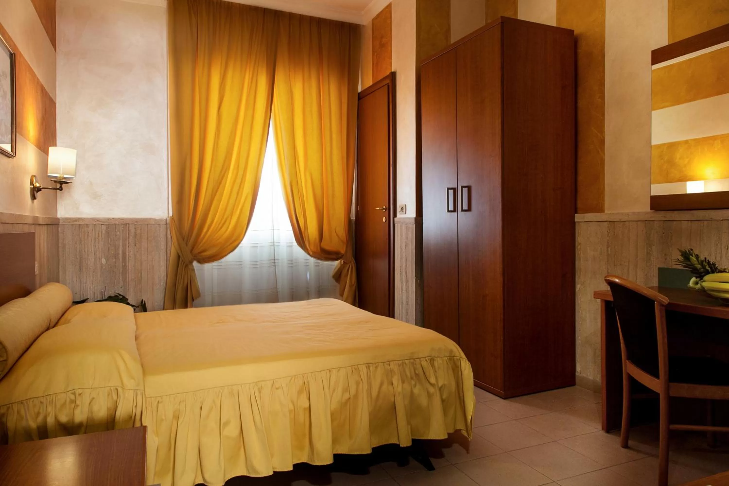 Bed in Hotel Pyramid