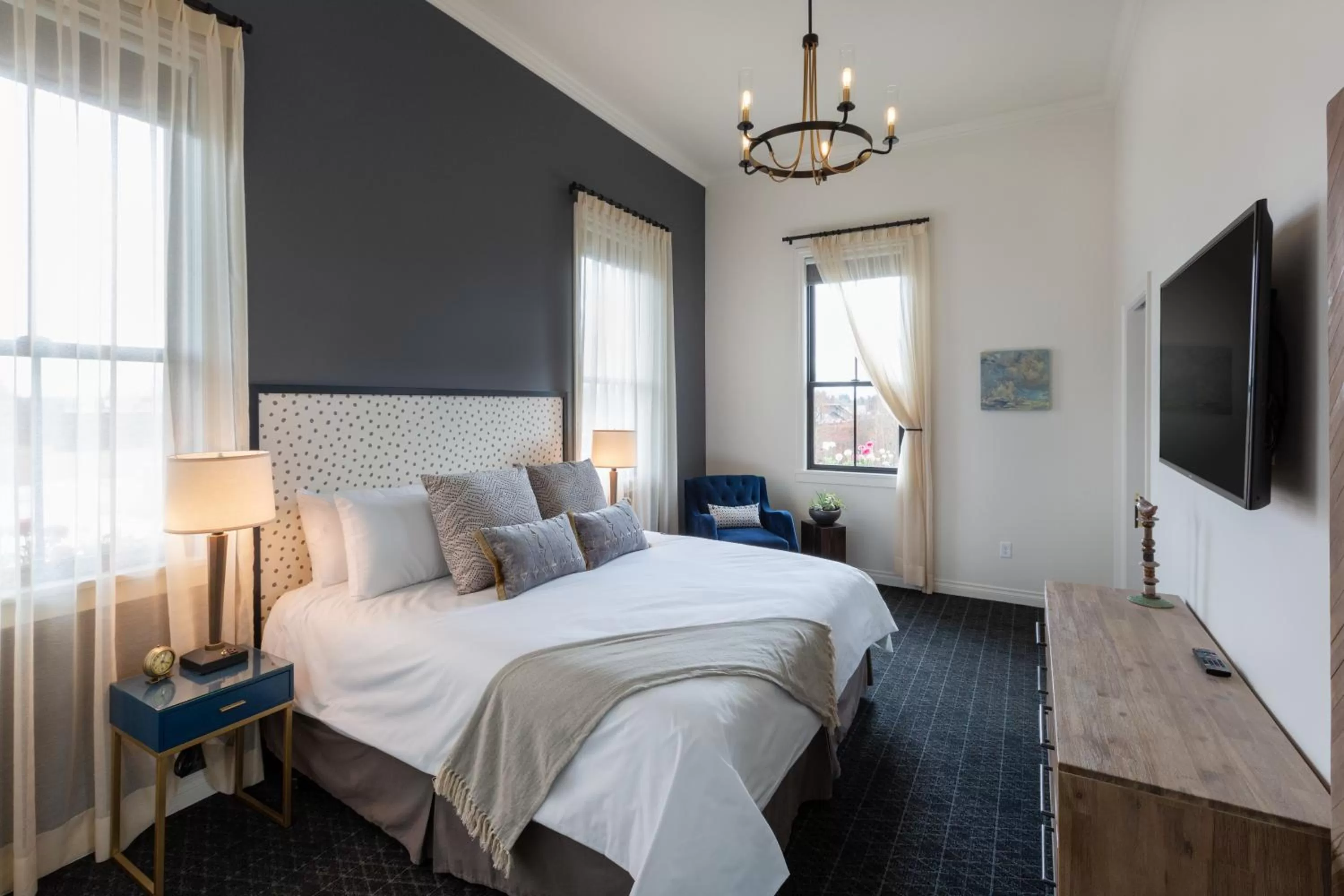 Bedroom, Bed in Atticus Hotel