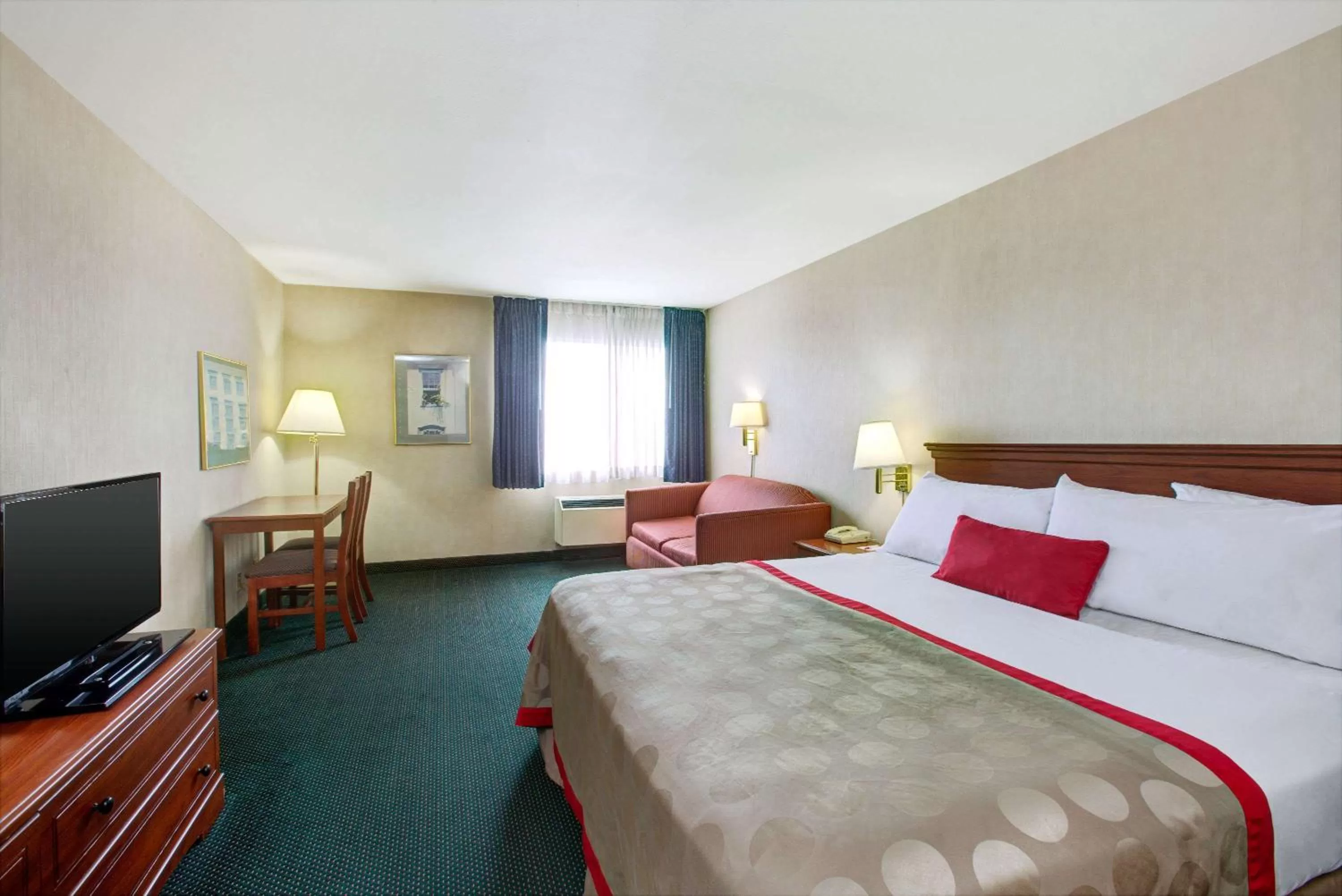 Photo of the whole room, Bed in Ramada by Wyndham Hawthorne/LAX