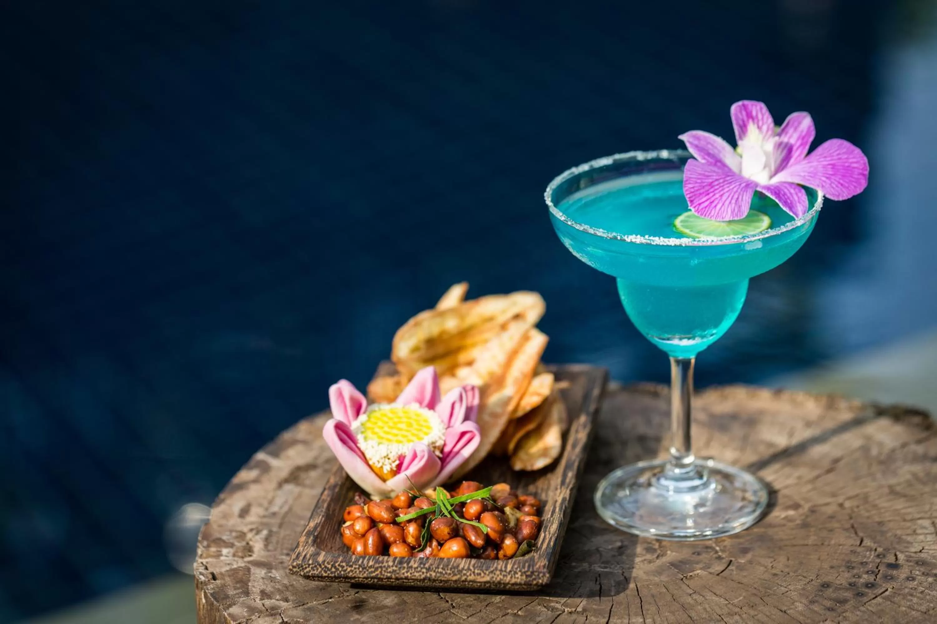 Food and drinks in Java Wooden Villa & Residence