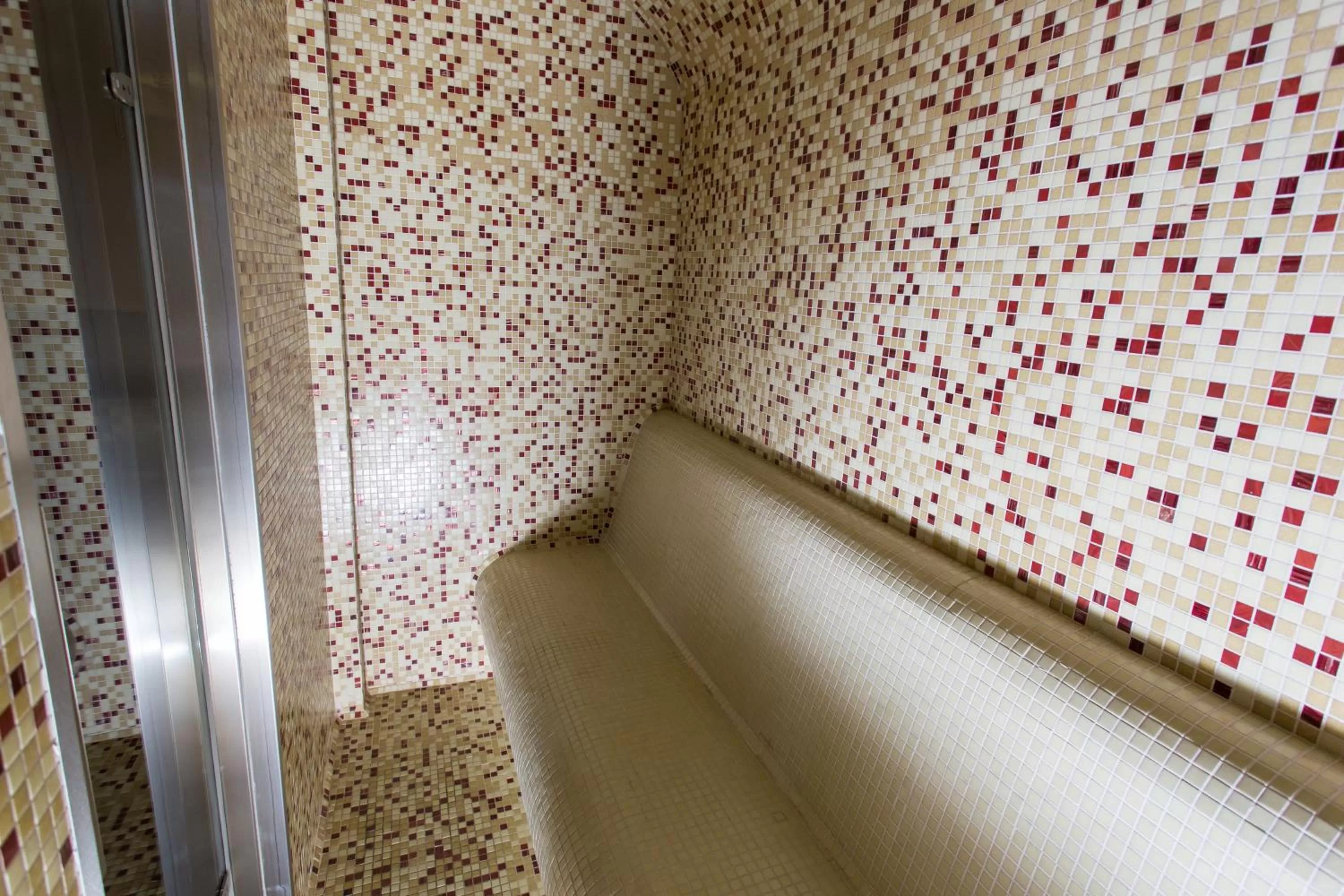 Sauna in Révész Hotel, Restaurant and Rosa Spa