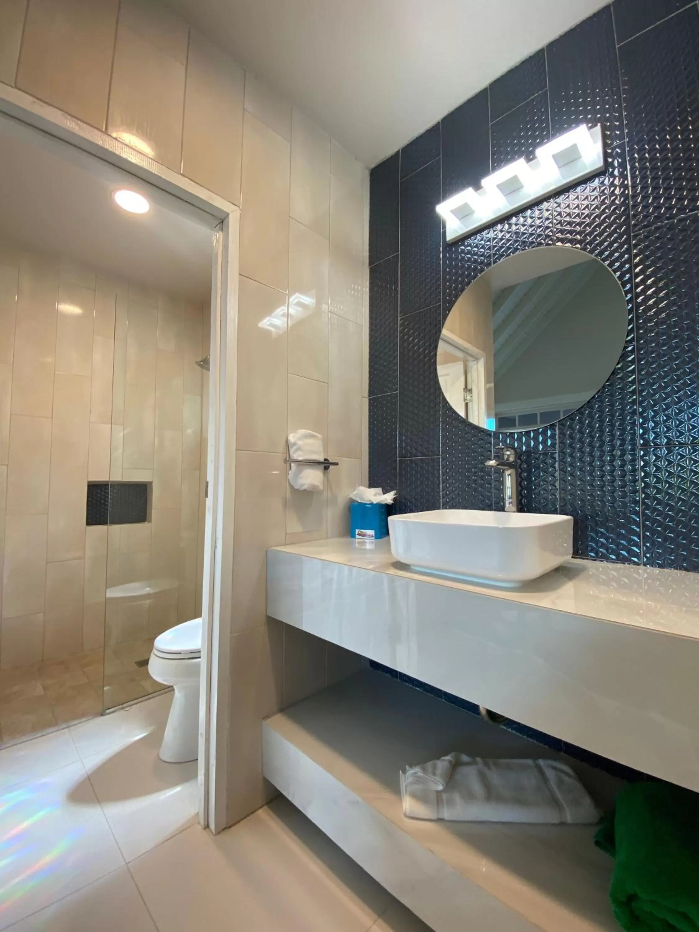 Shower in THE BOARDWALK VILLAGE