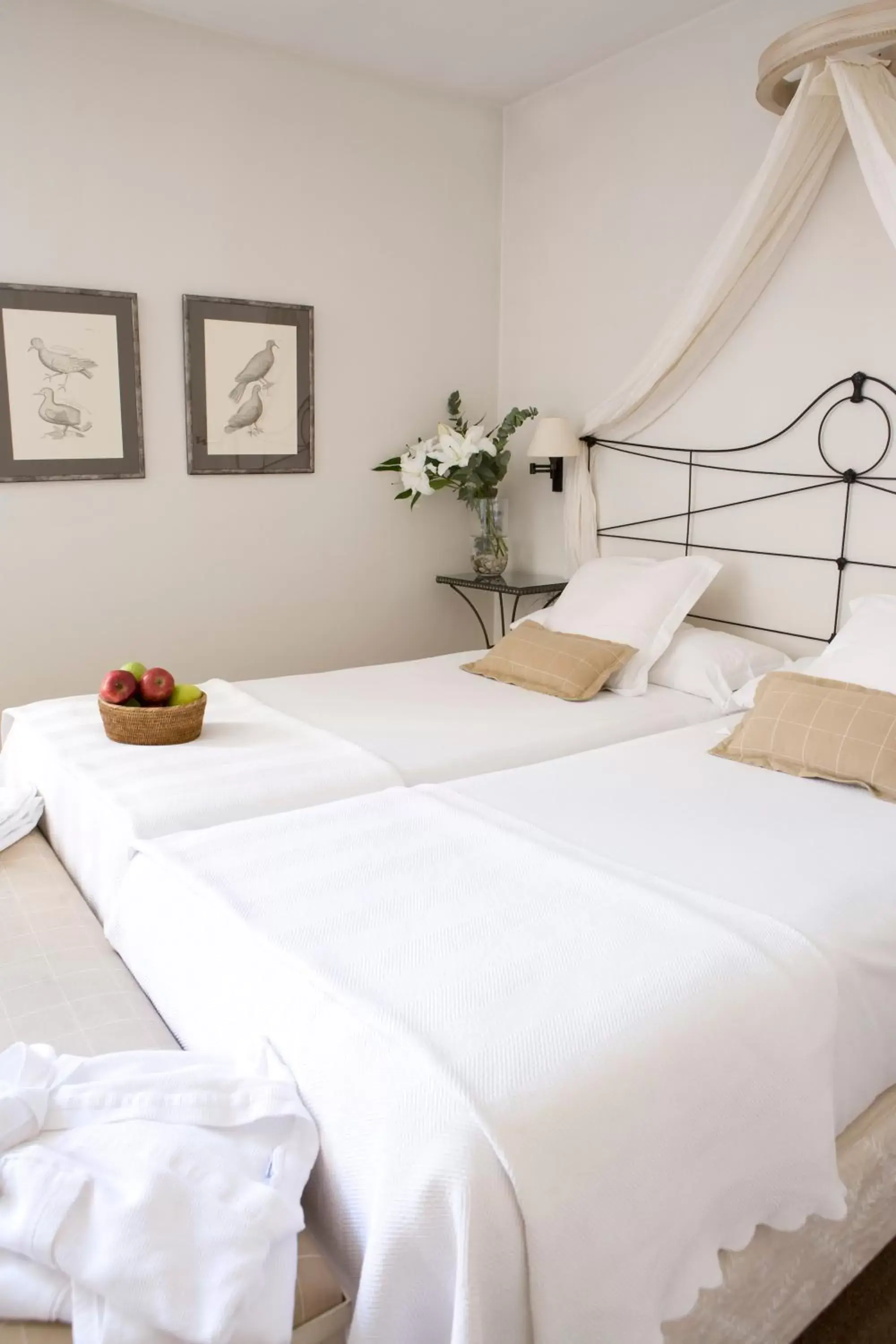 Premium Twin Room in Palacio De Los Navas Premium Twin Room in Palacio De Los Navas