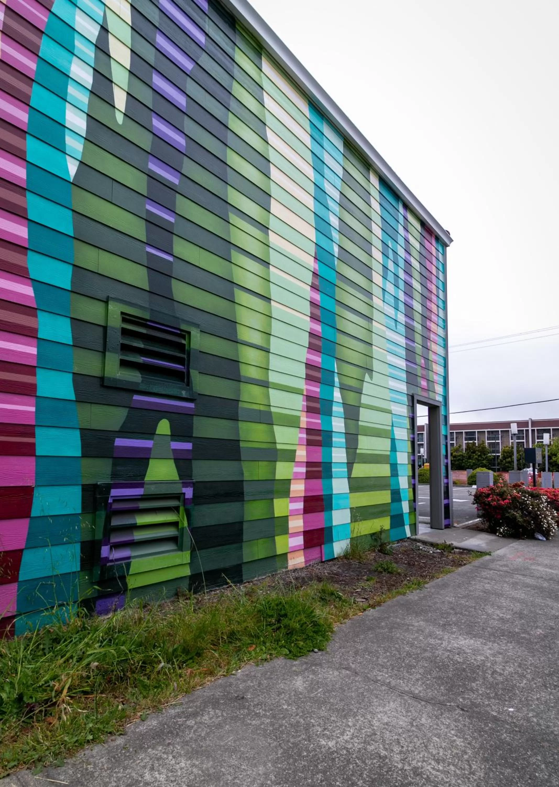 Property building in Sea Drift Inn