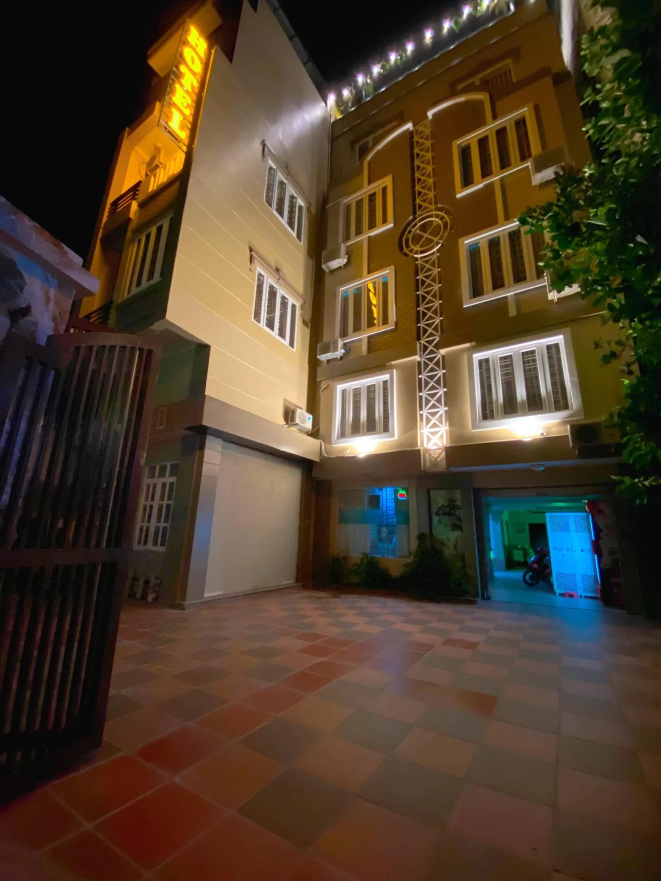 Property building in Đình Vũ 3 Motel