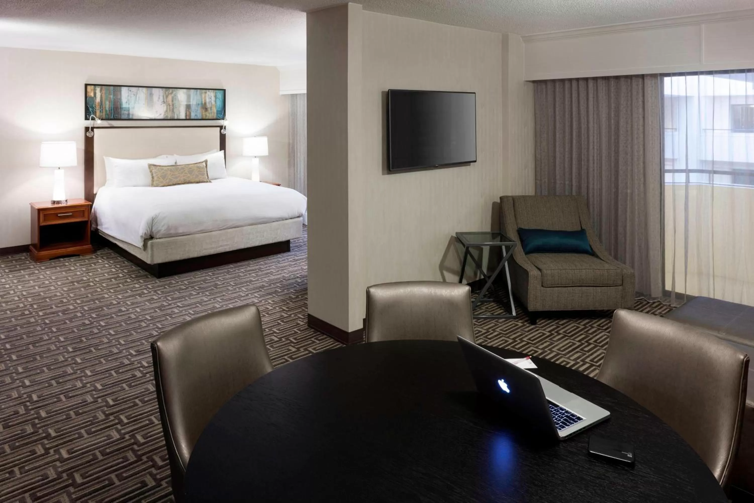 Photo of the whole room, Bed in Fairfax Marriott at Fair Oaks