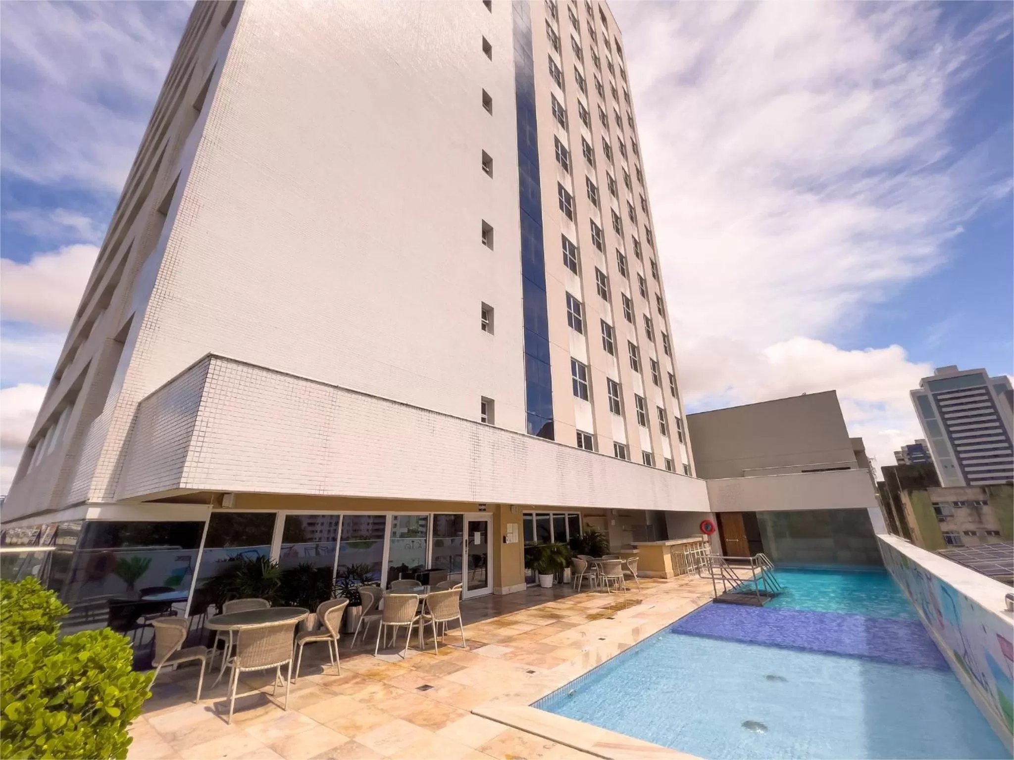Swimming pool in Holiday Inn Natal, an IHG Hotel