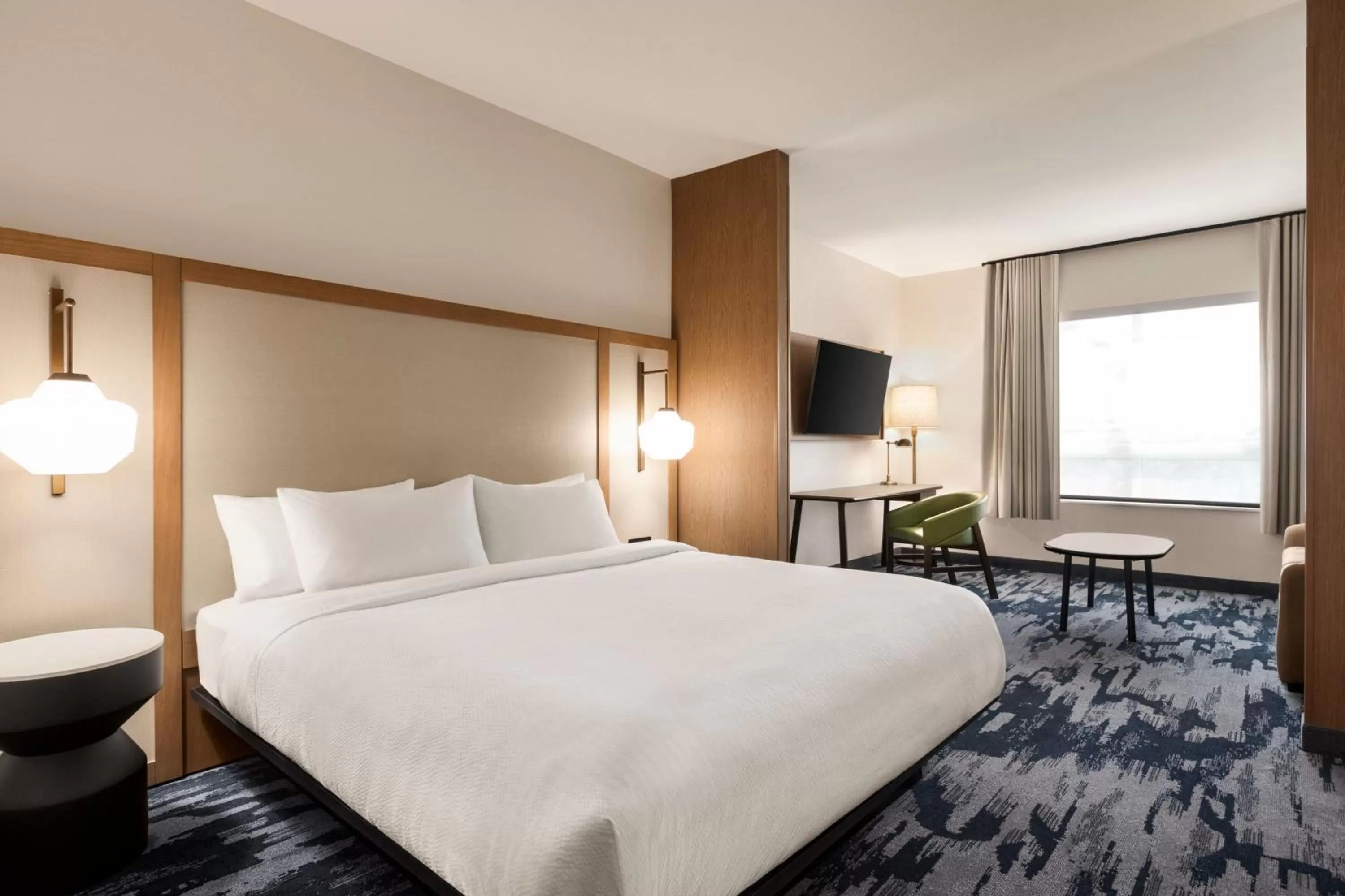 Photo of the whole room, Bed in Fairfield by Marriott Inn & Suites Bonita Springs