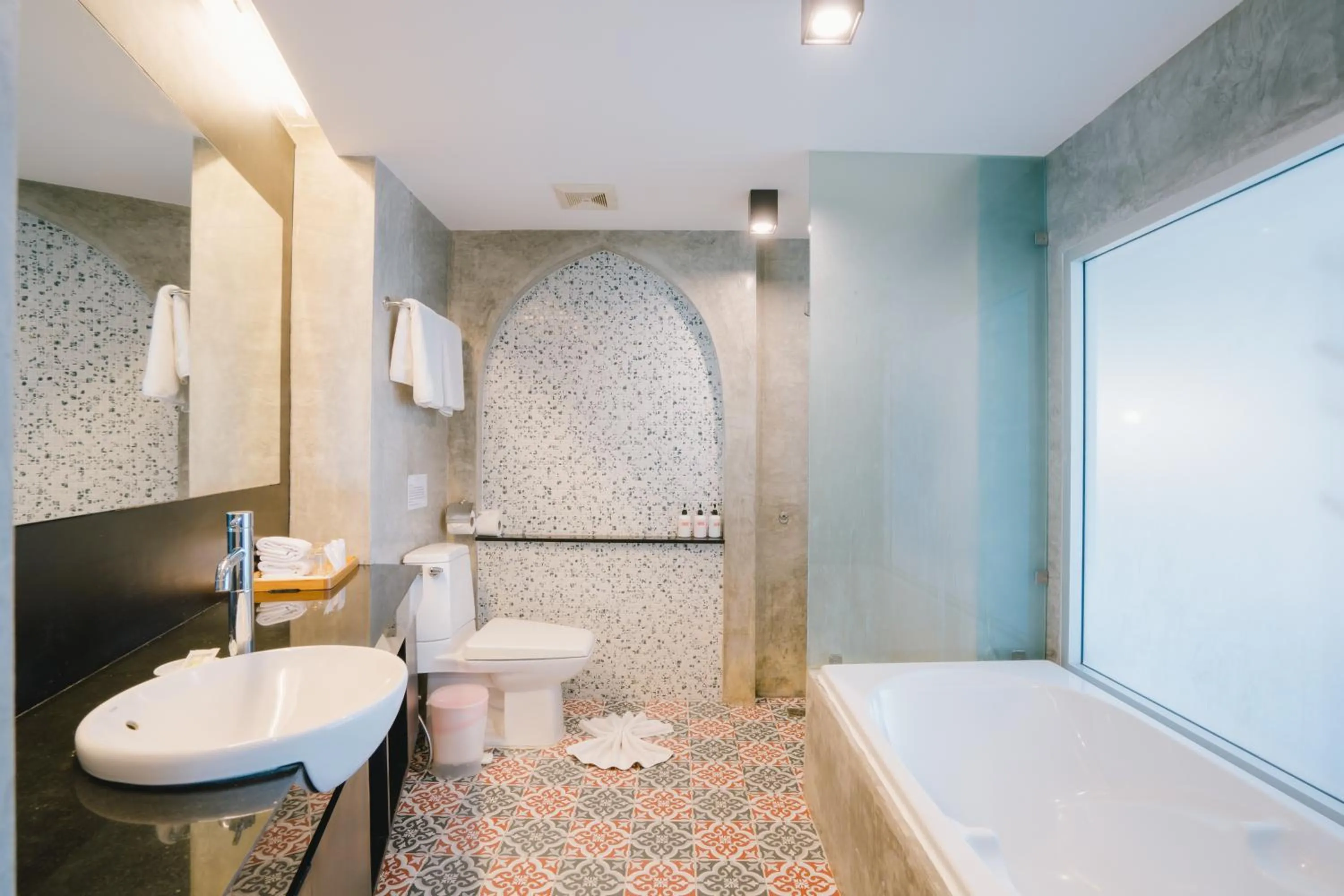 Shower in Patong Signature Boutique Hotel