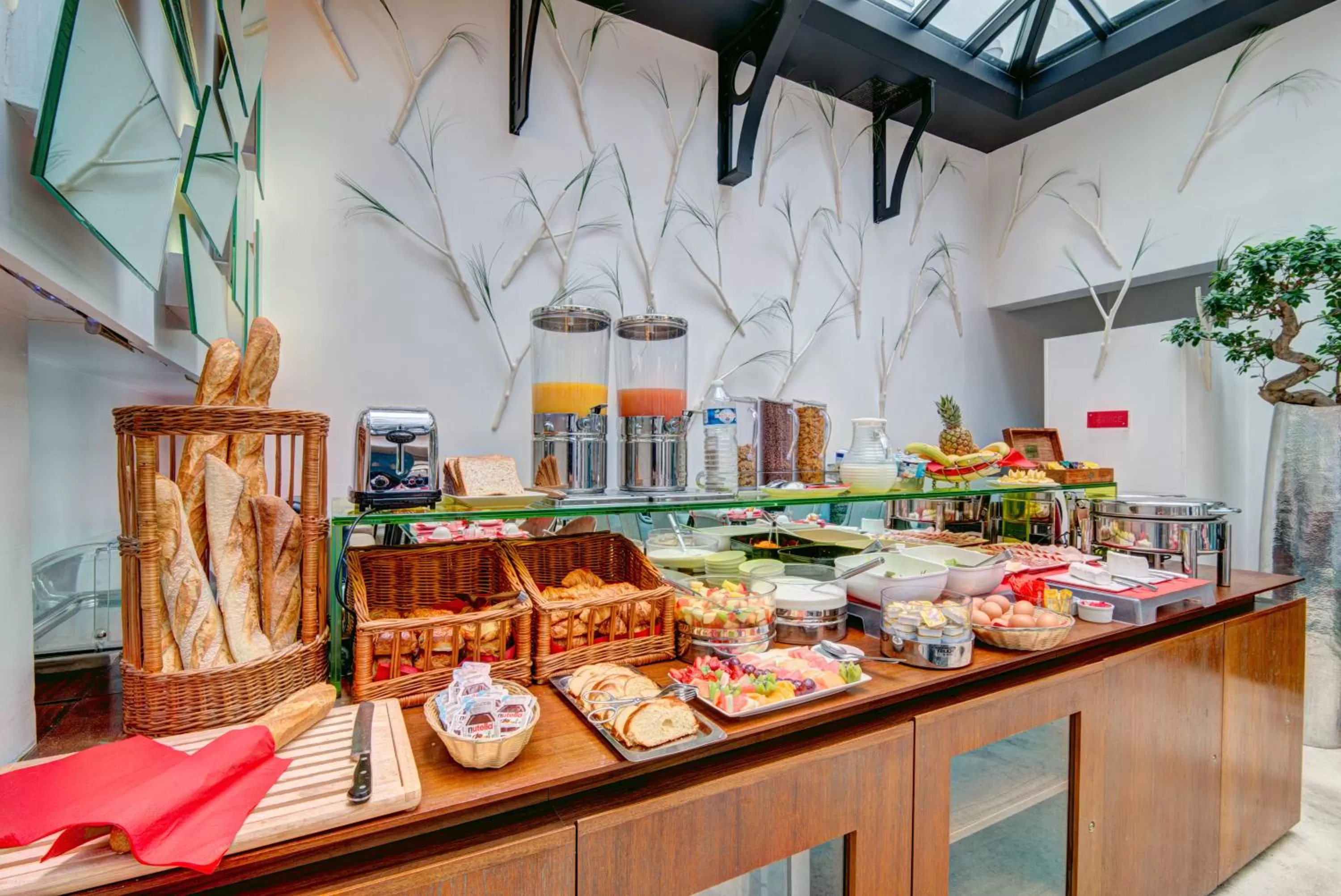 Restaurant/places to eat in Hotel Joyce - Astotel