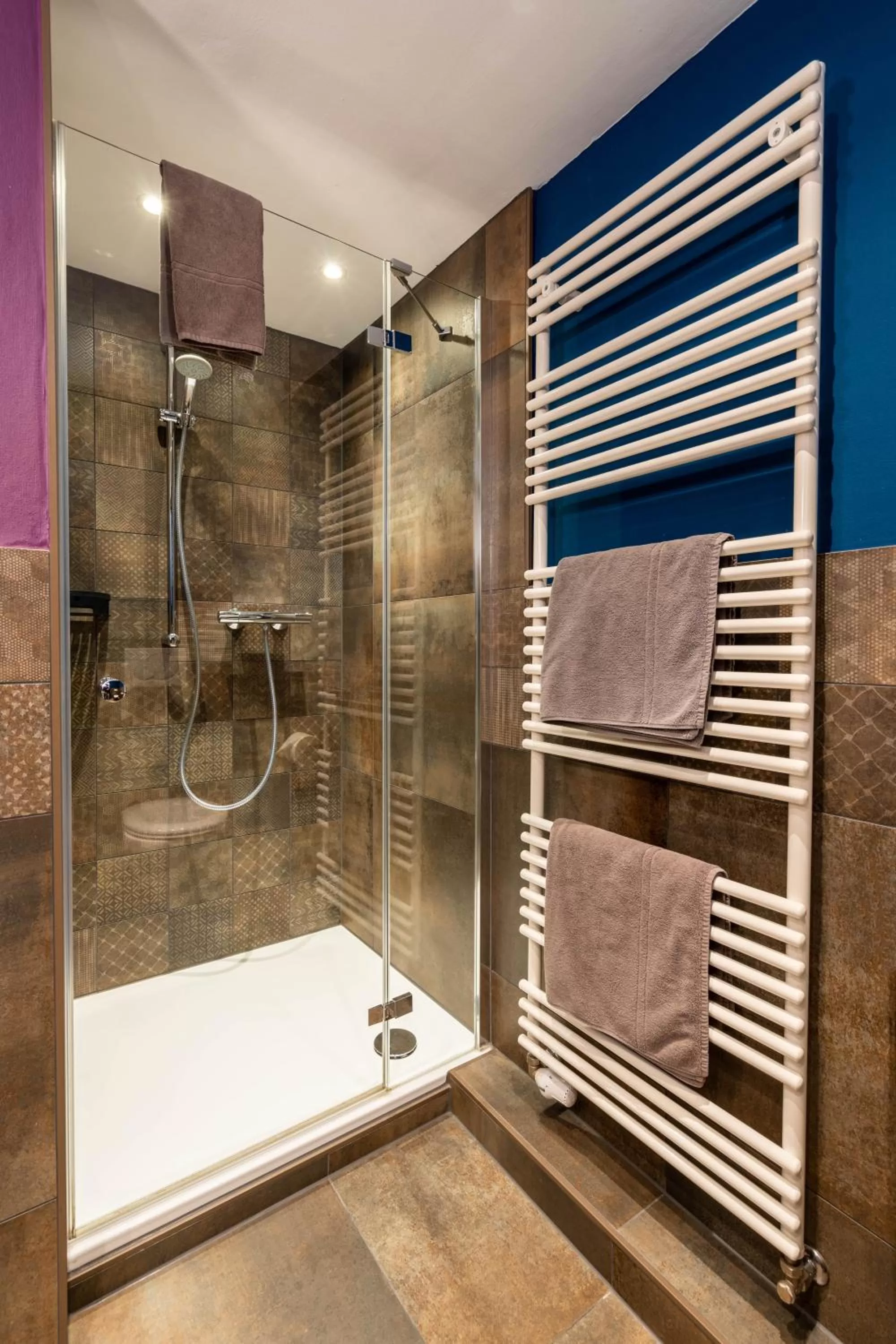 Bathroom in Hotel Luina Beach