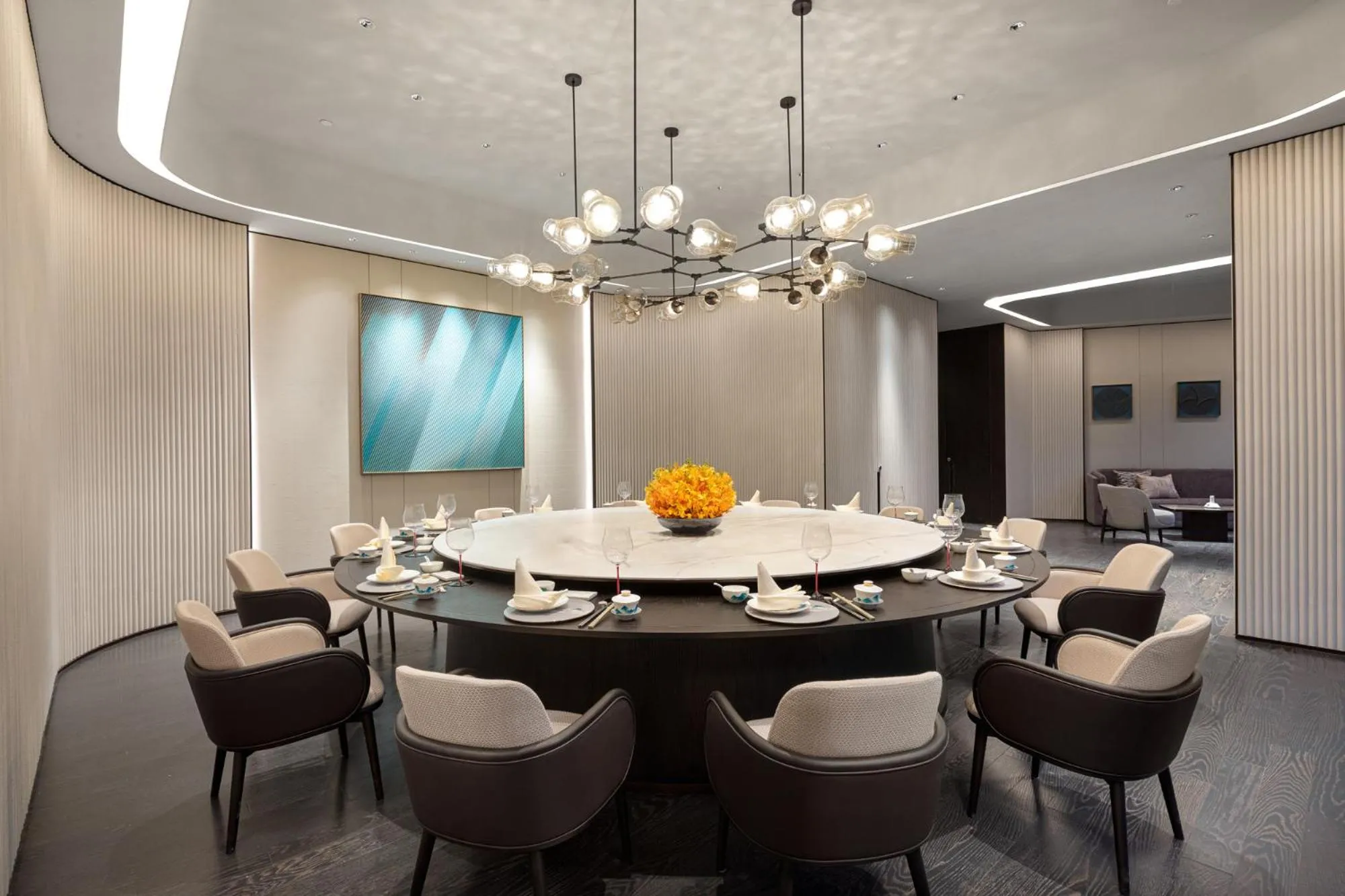 Restaurant/places to eat in HUALUXE Shanghai Changfeng Park by IHG