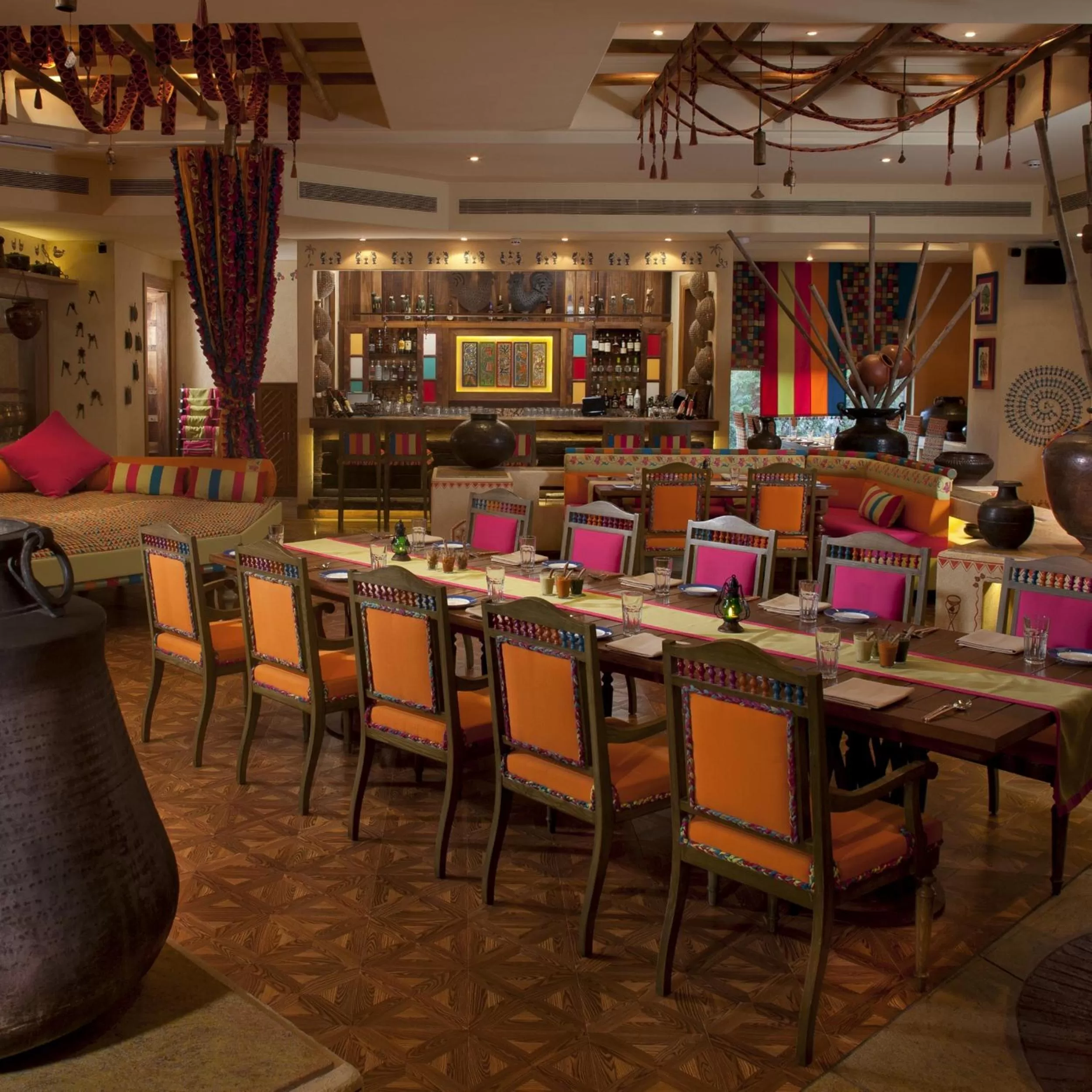 Restaurant/places to eat in Radisson Blu Hotel, Nagpur