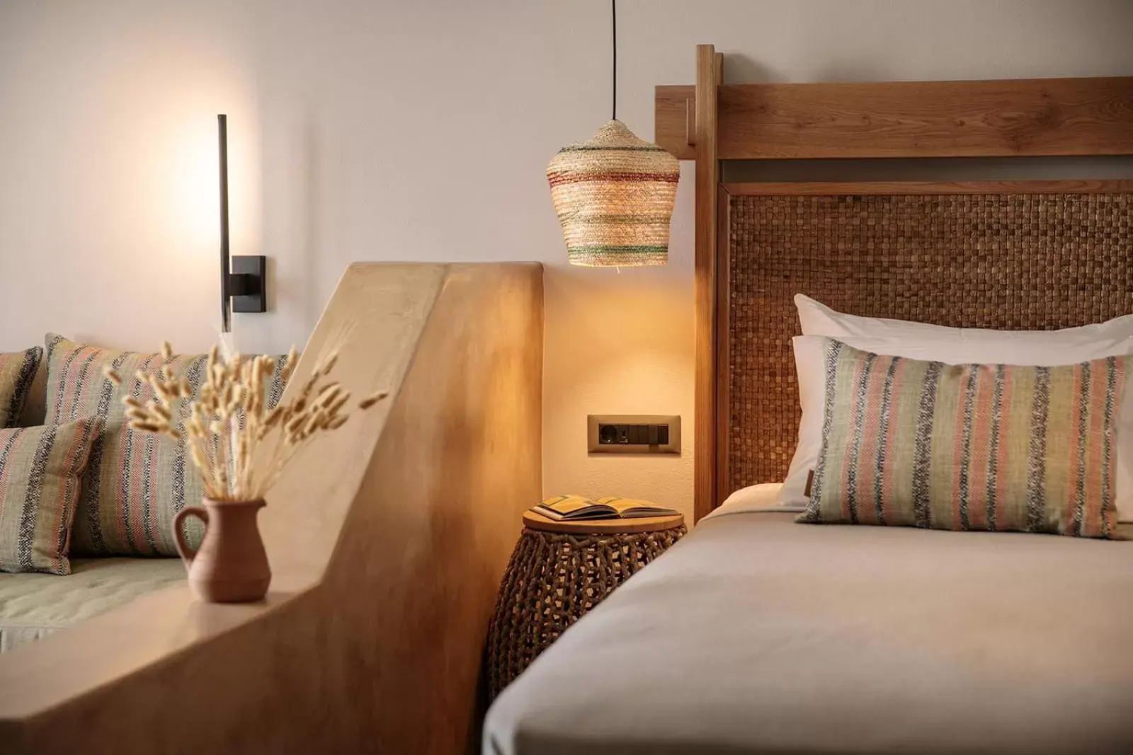 Suite with Hot Tub in "Makava Suites" Your Luxe Urban Sanctuary Suite with Hot Tub in "Makava Suites" Your Luxe Urban Sanctuary