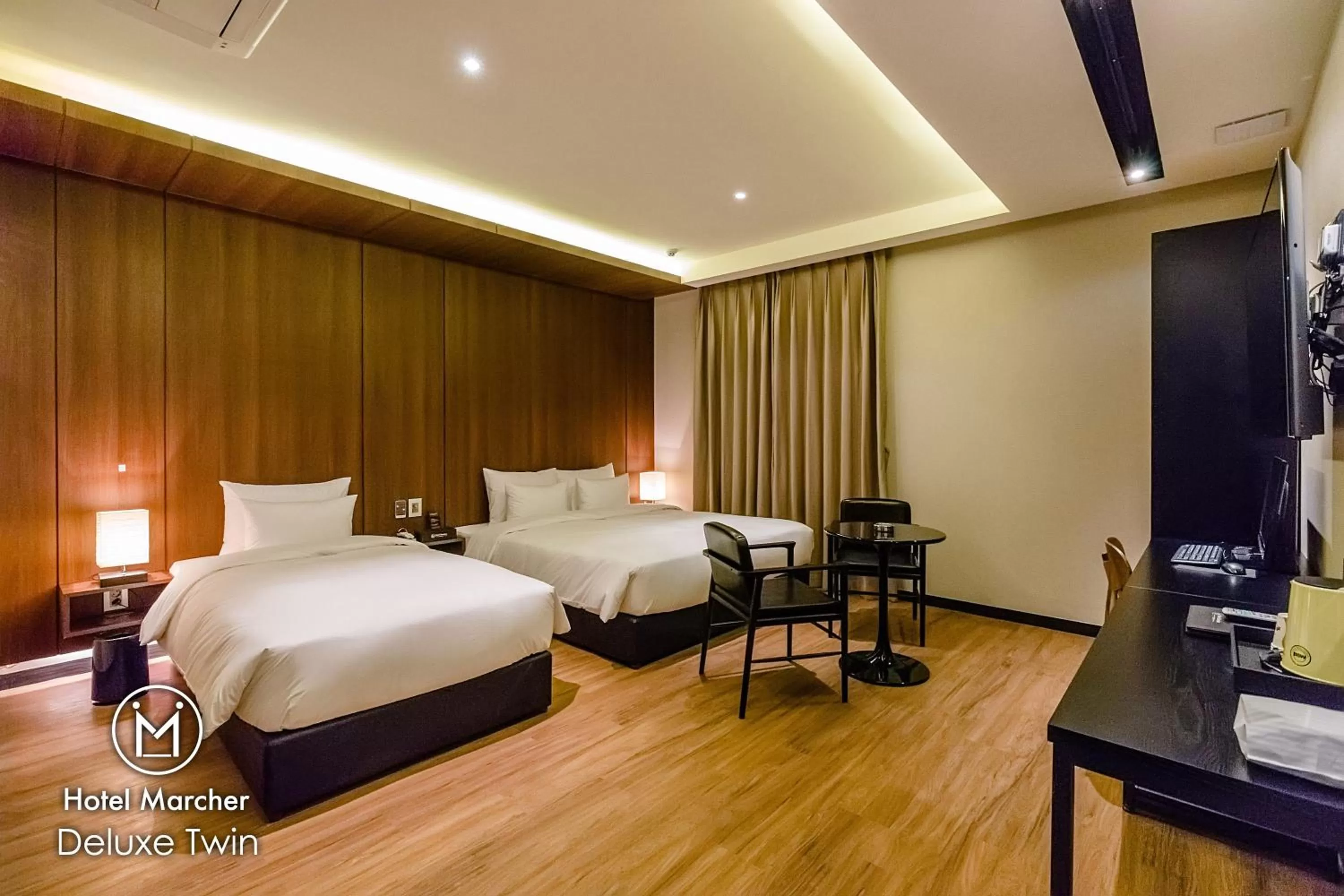 Bedroom, Bed in Hotel Marcher