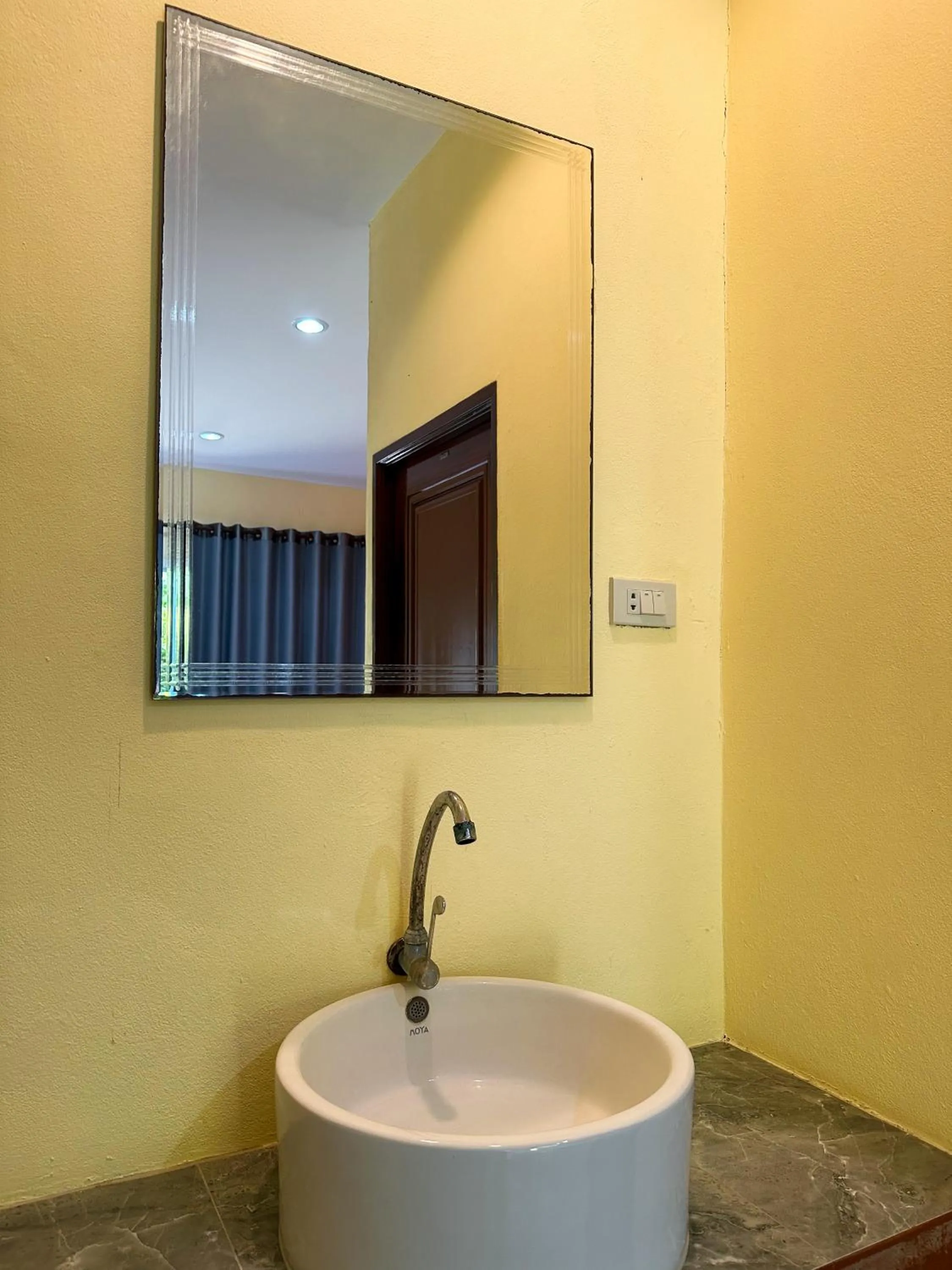 Bathroom in Lanta A&J Klong khong Beach