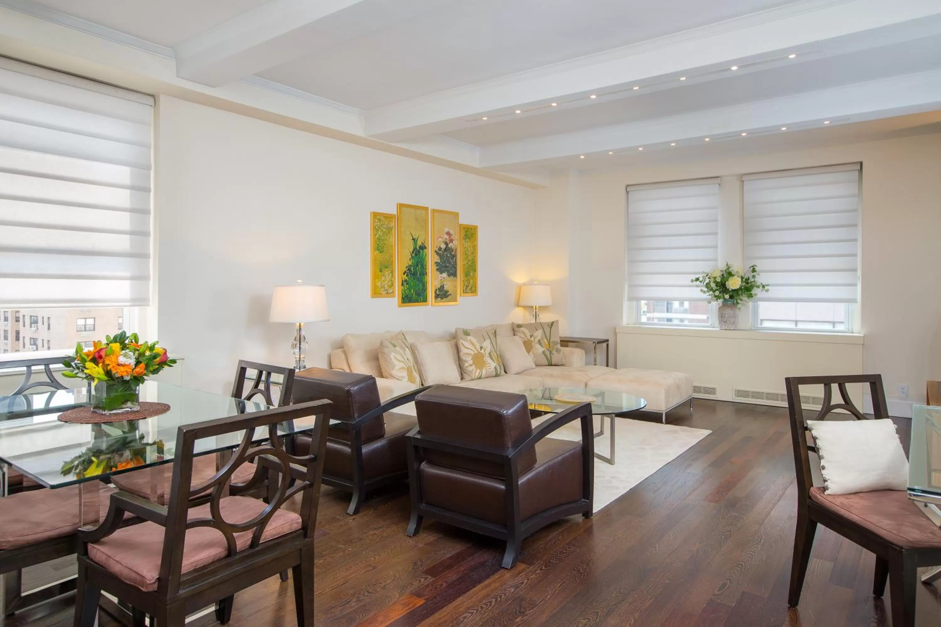 Living room in Lombardy Hotel