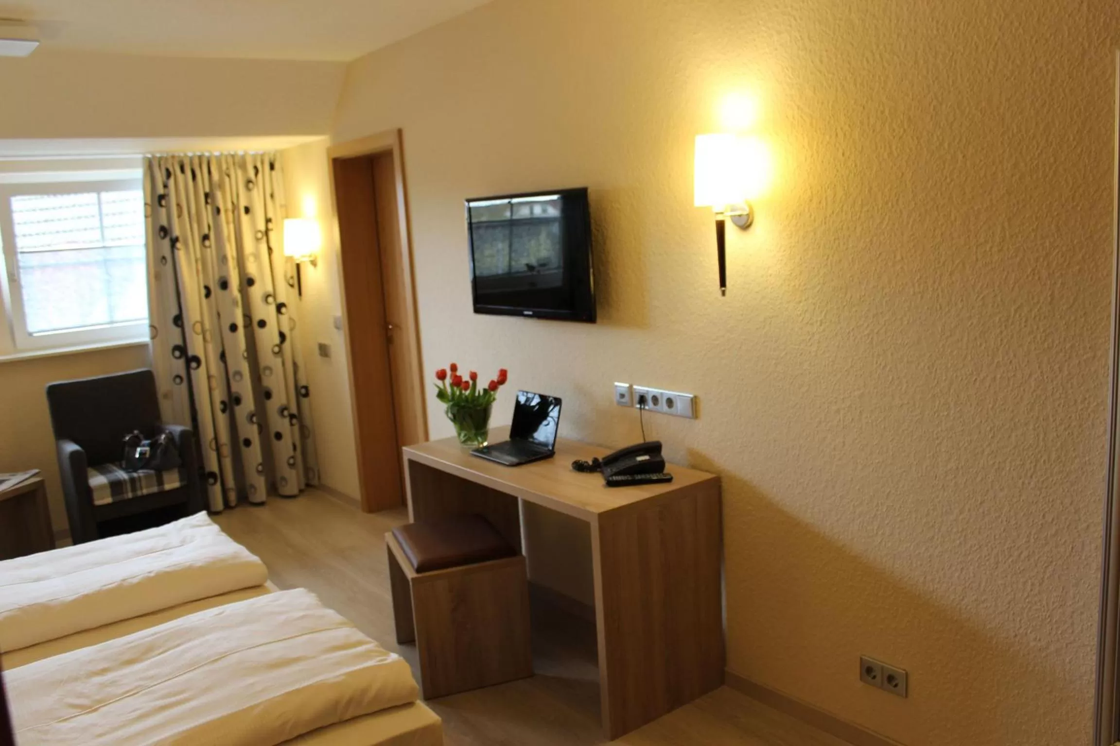 Bedroom, Bed in Hotel Grasberger Hof GmbH