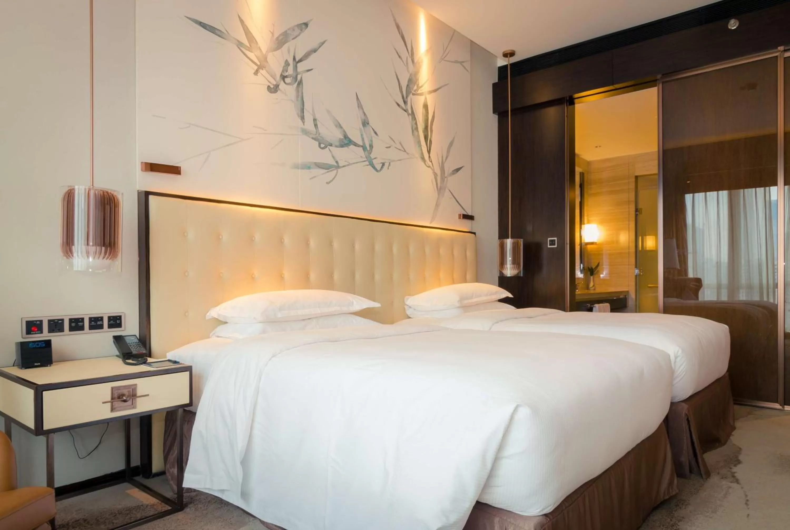 Bed in Hilton Shenzhen Futian, Metro Station at Hotel Front Door, Close to Futian Convention & Exhibition Center