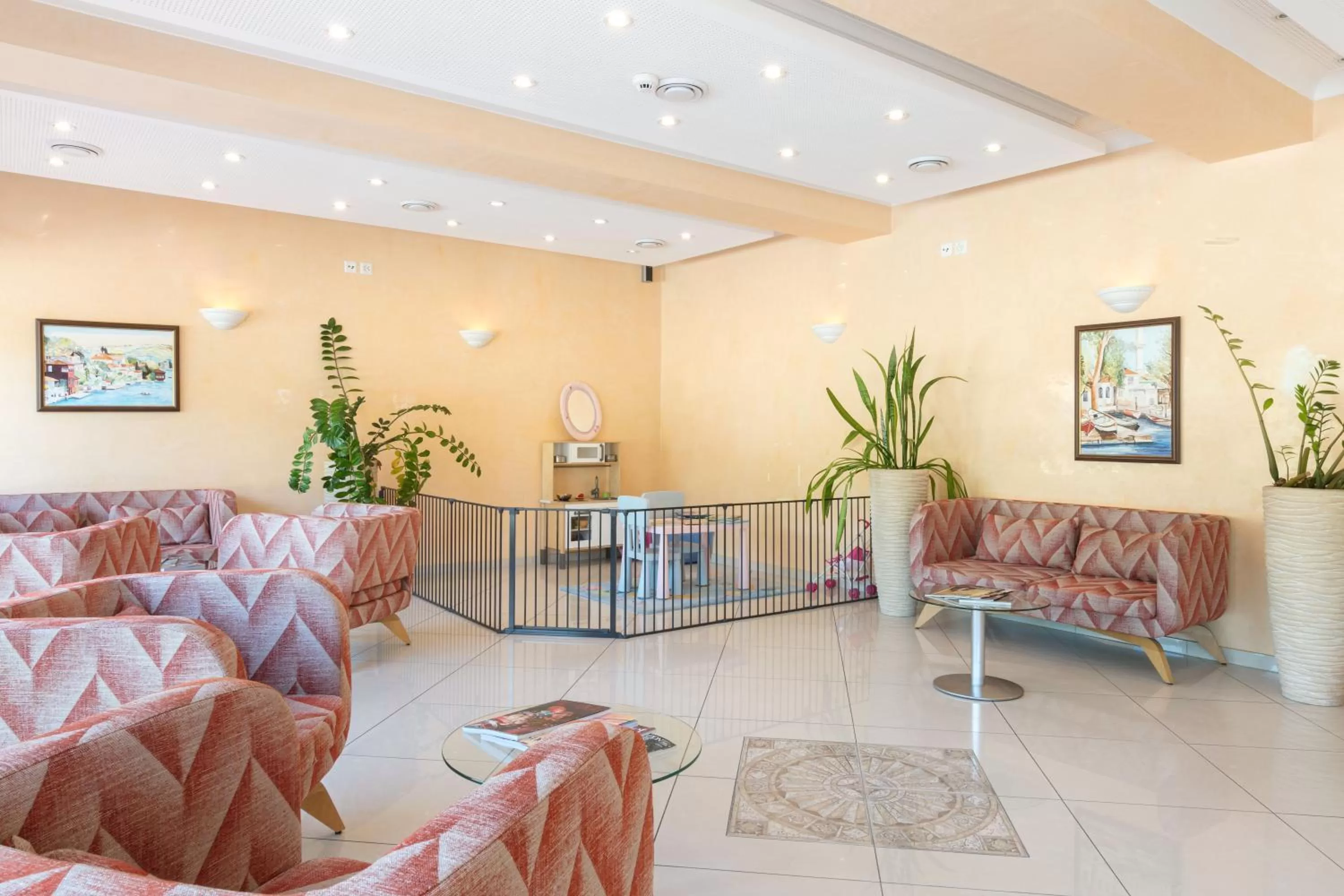 Lobby or reception in Hotel Tivoli