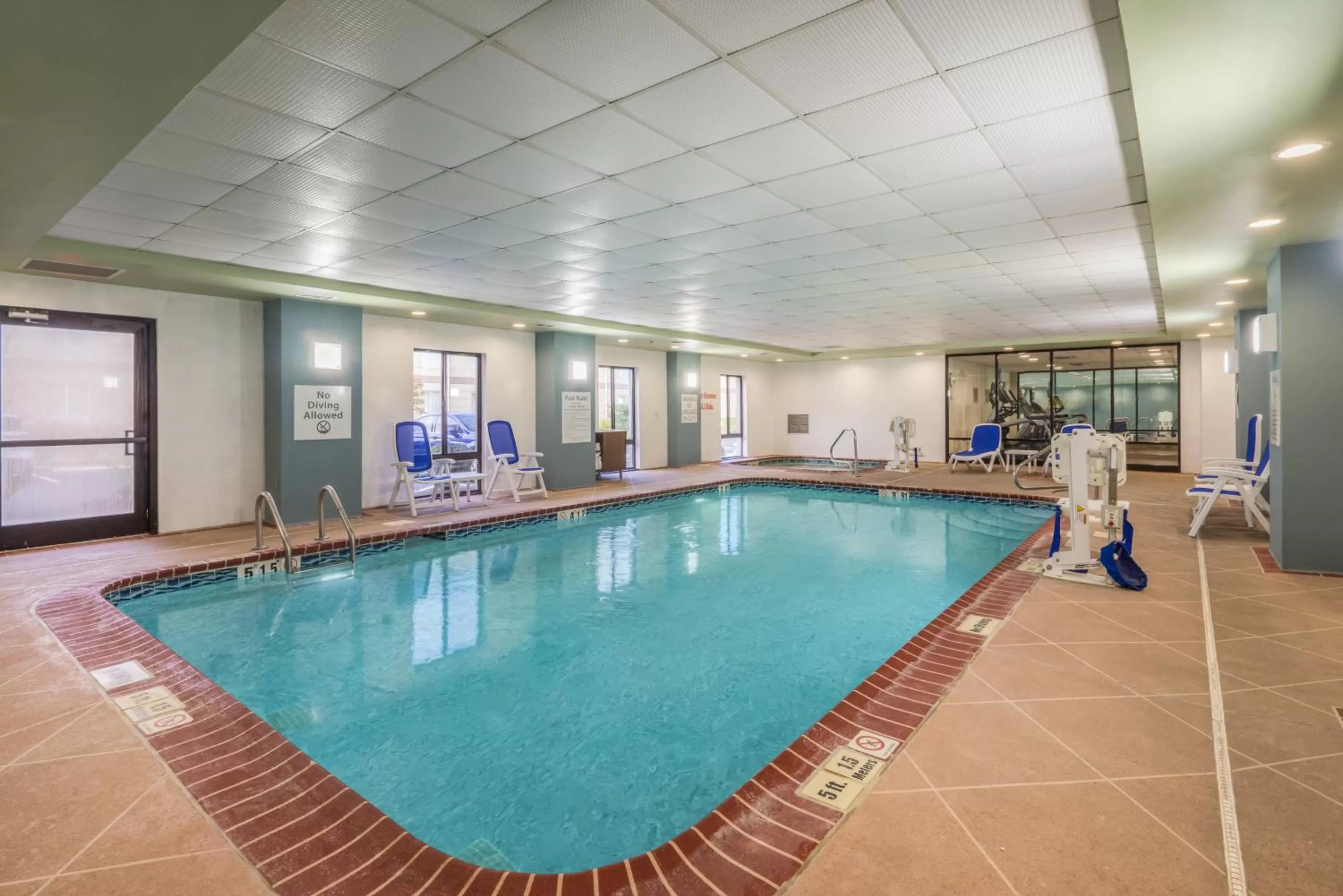 Swimming pool in Holiday Inn Express Hotel & Suites Louisville East by IHG