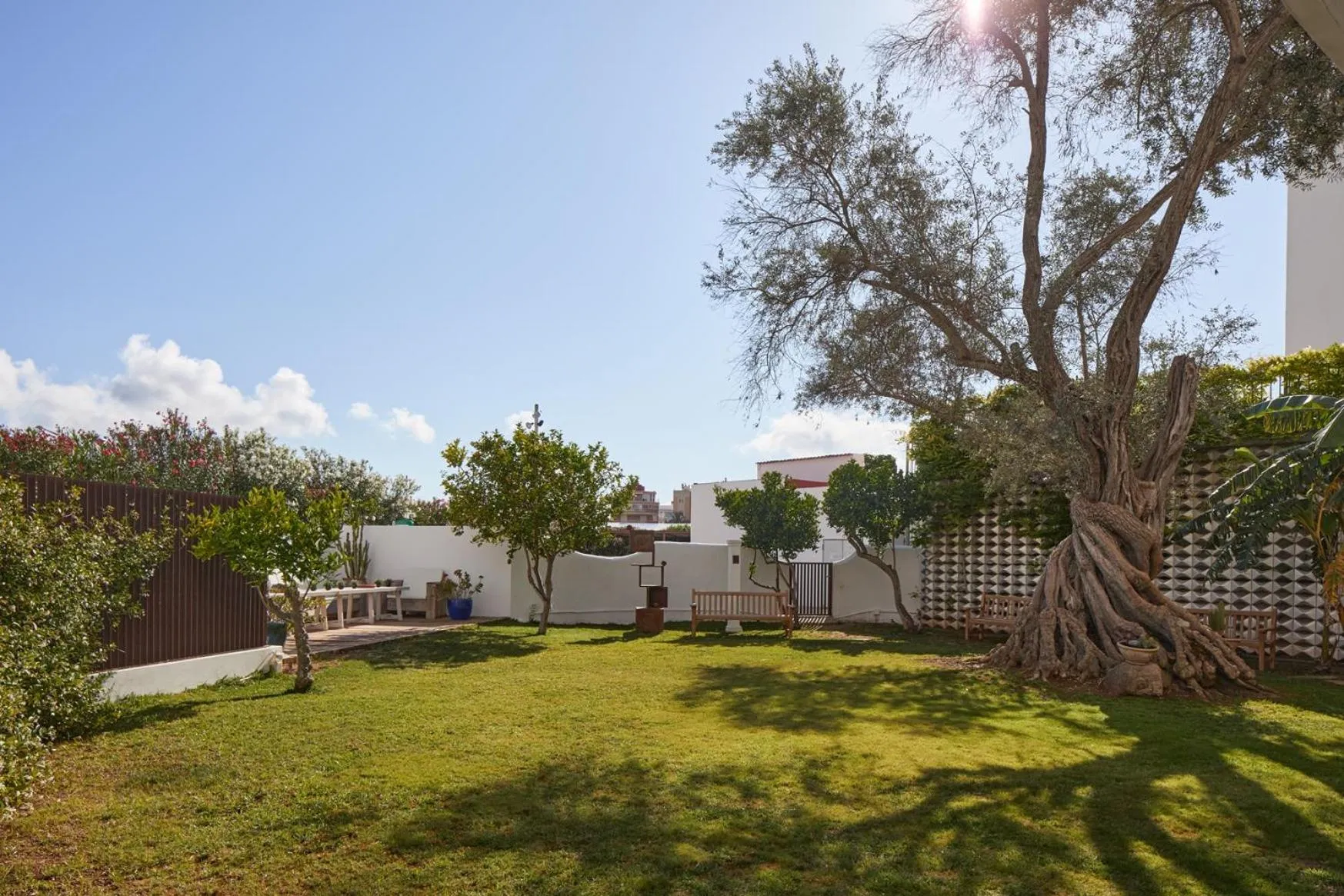 Garden in Hotel Tres Torres