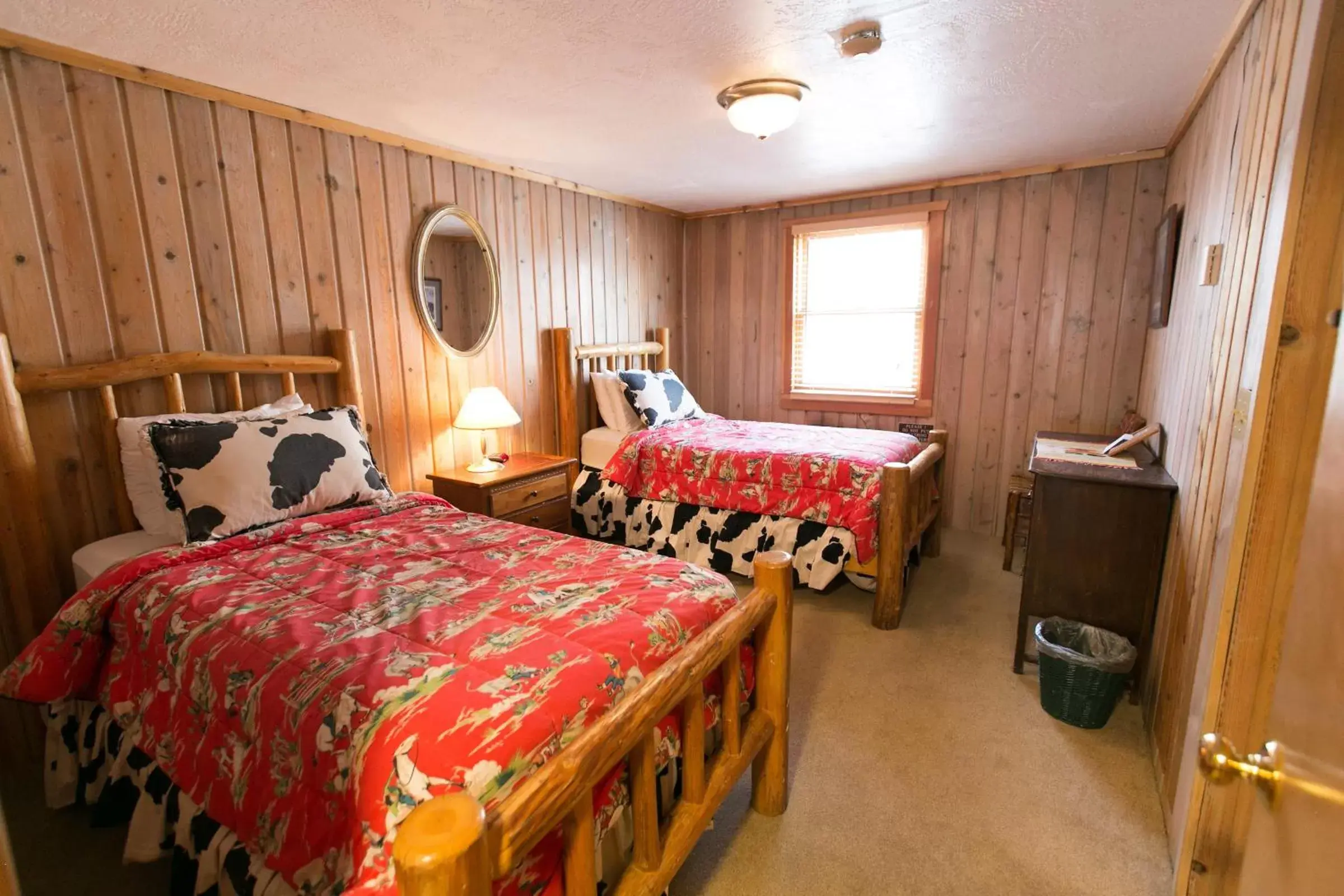 Double Room in Silver Fork Lodge & Restaurant Double Room in Silver Fork Lodge & Restaurant