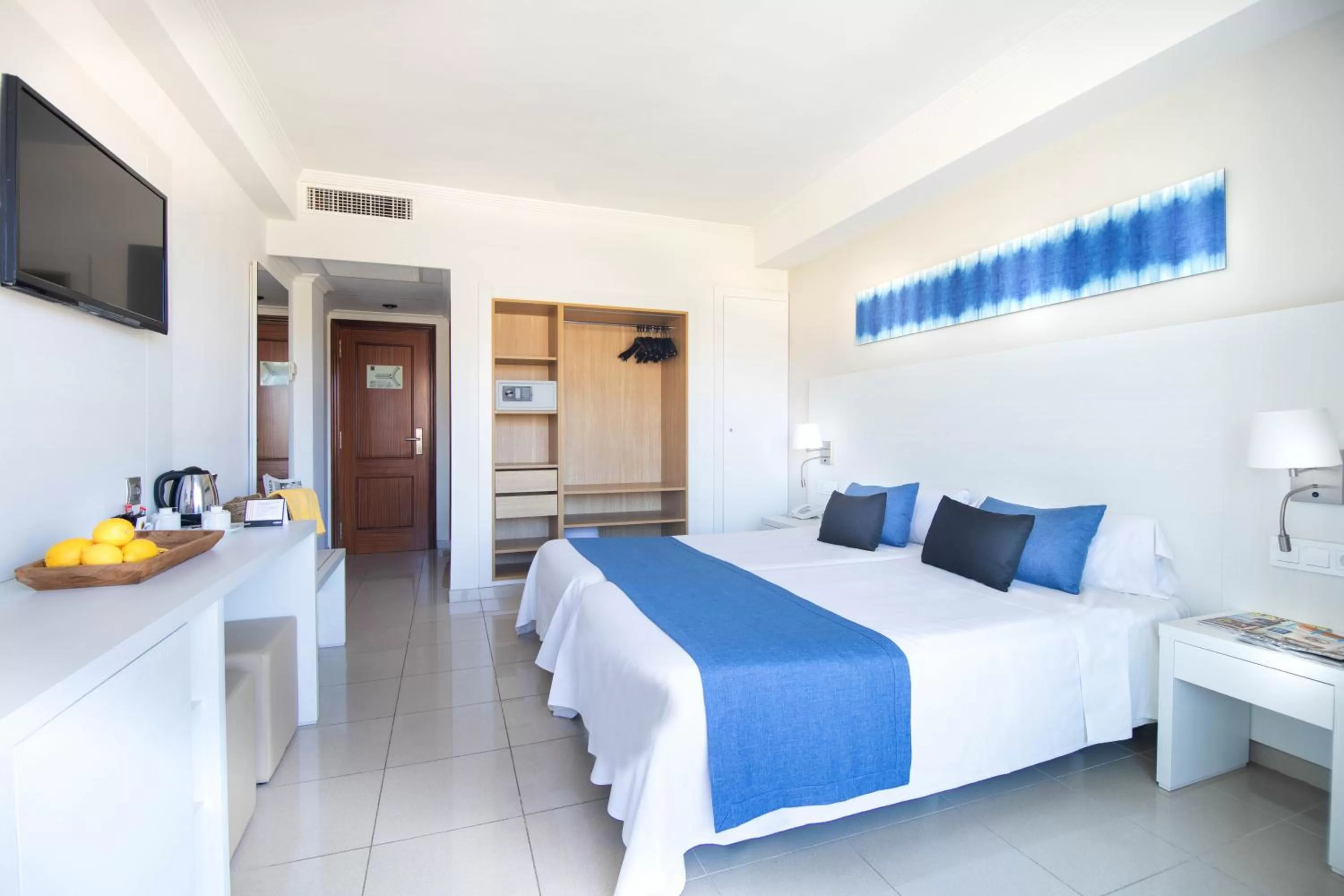 Bed in Cabot Pollensa Park Spa