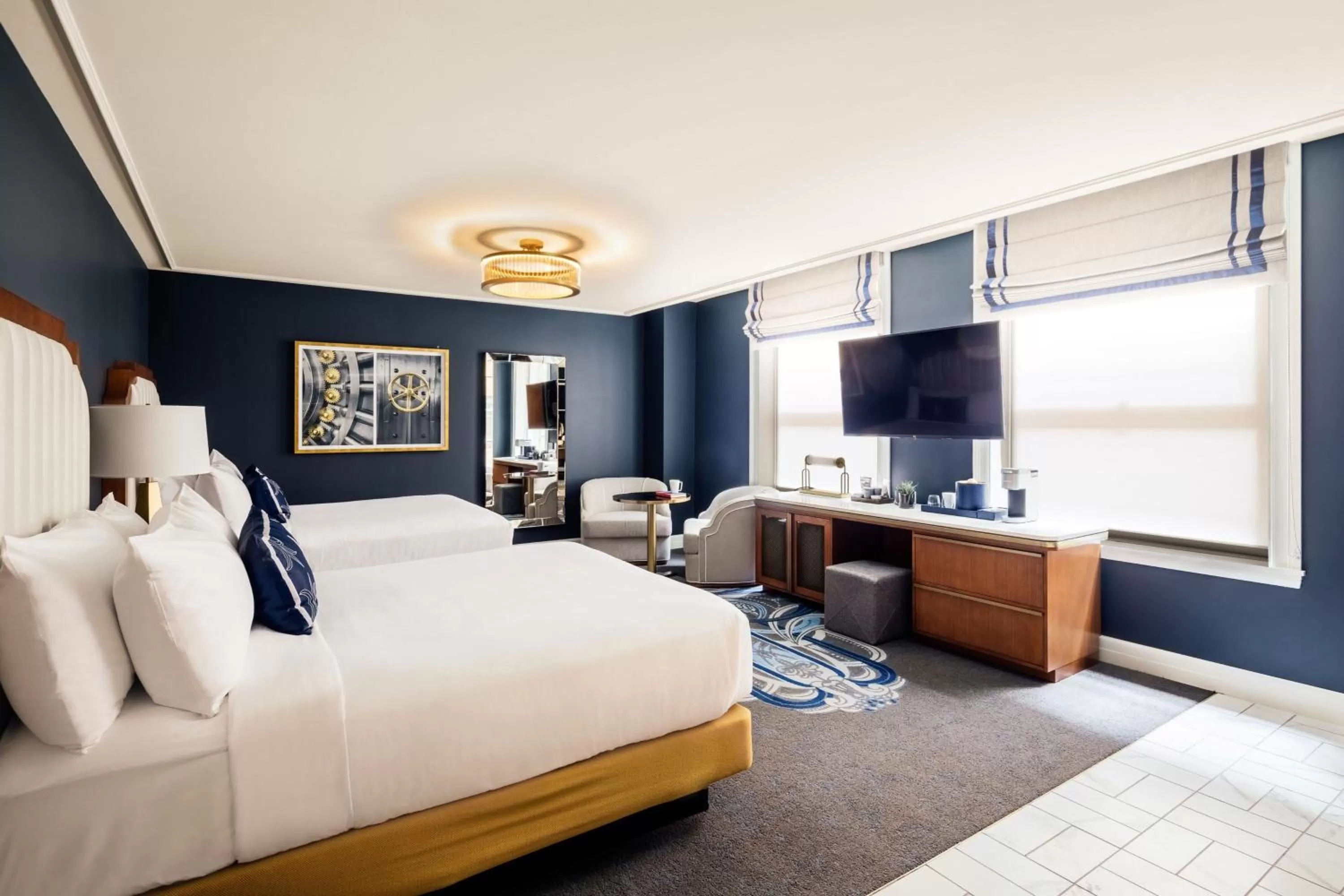 Bedroom, Bed in The National, Autograph Collection