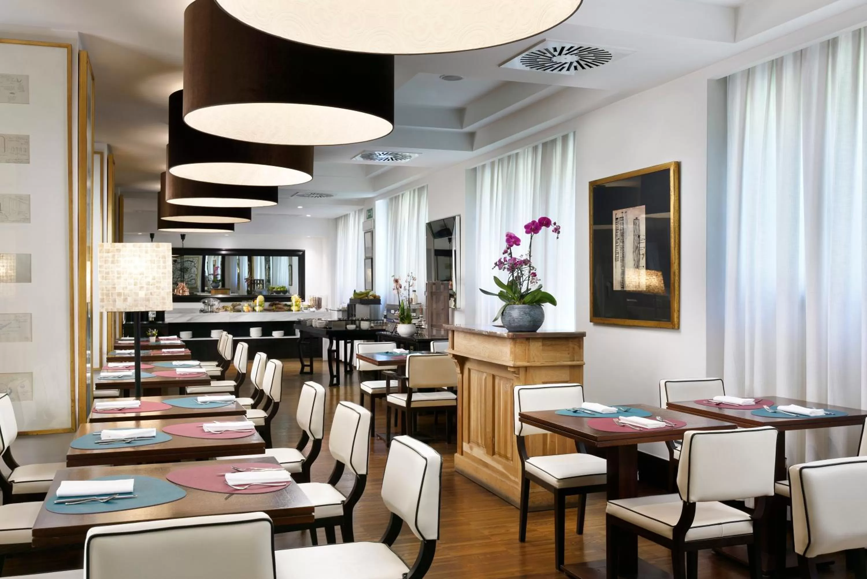 Breakfast in Hotel Pulitzer