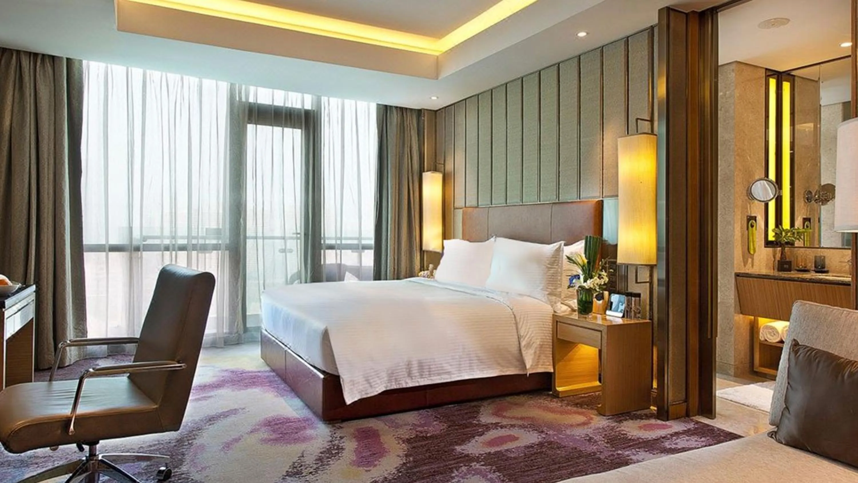 Photo of the whole room, Bed in InterContinental Changsha