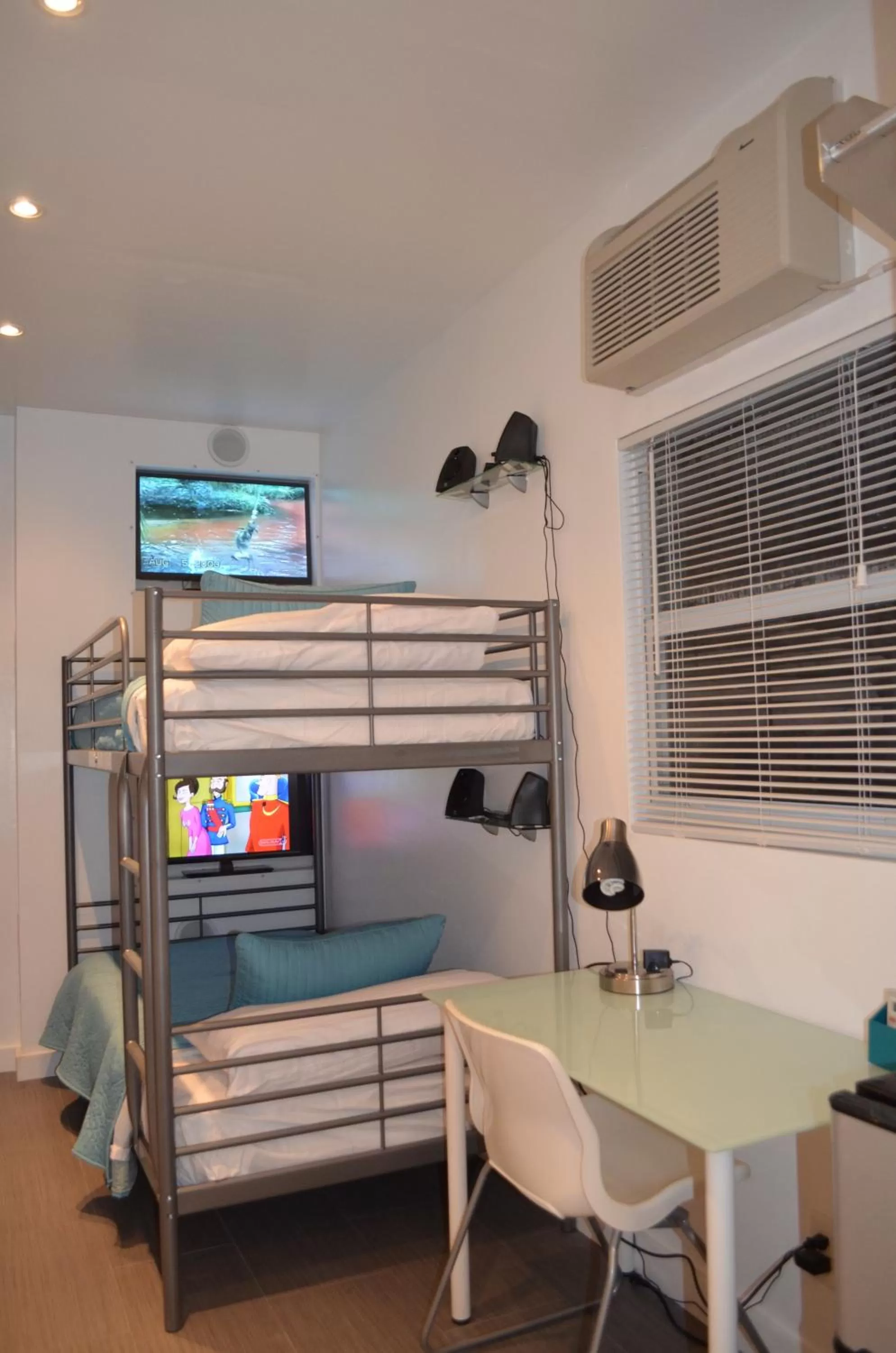 bunk bed, Bed in Snooze