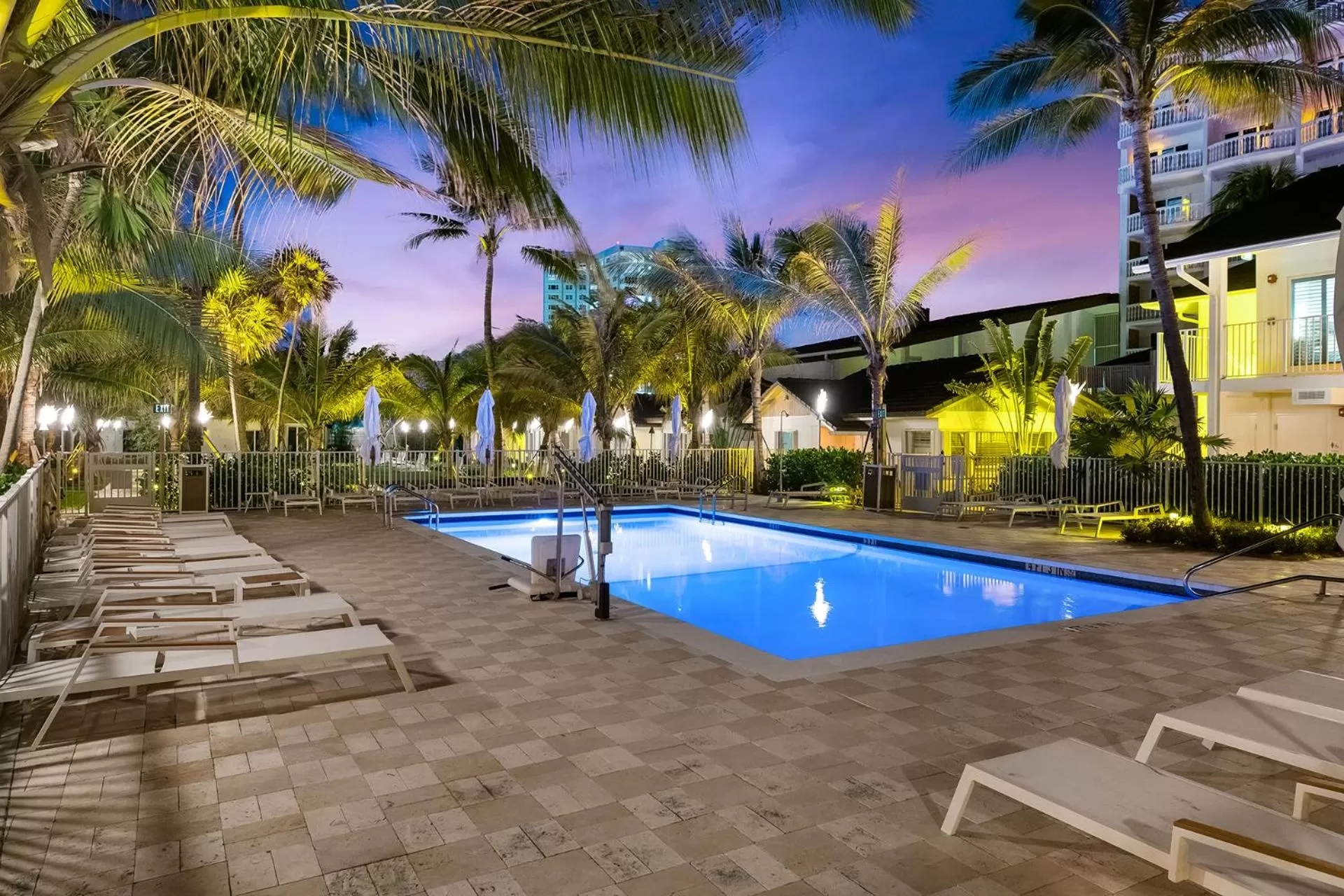 Pool view, Swimming Pool in Beachcomber Resort & Club