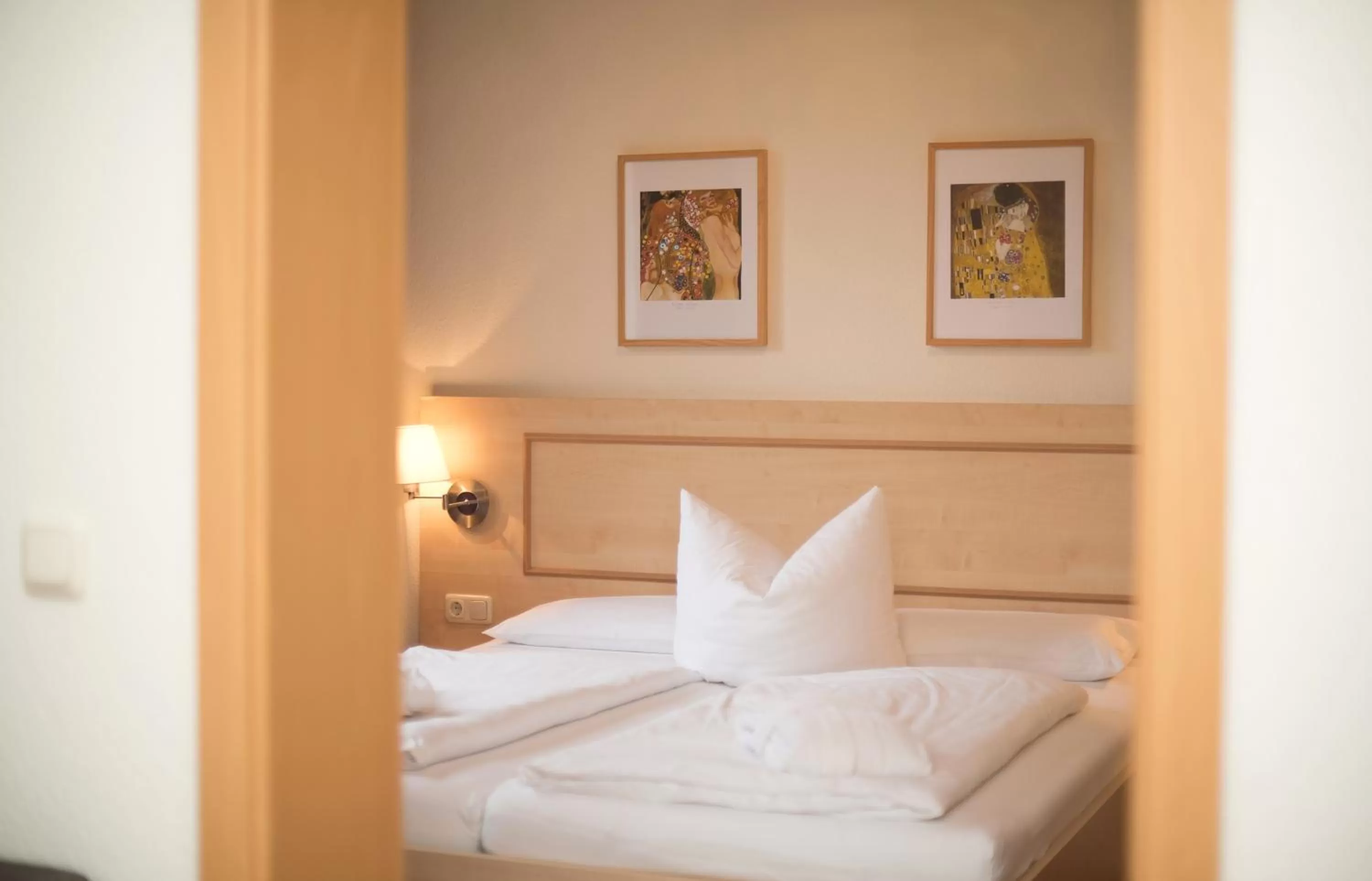 Bed in Landhotel Bad Dürrenberg