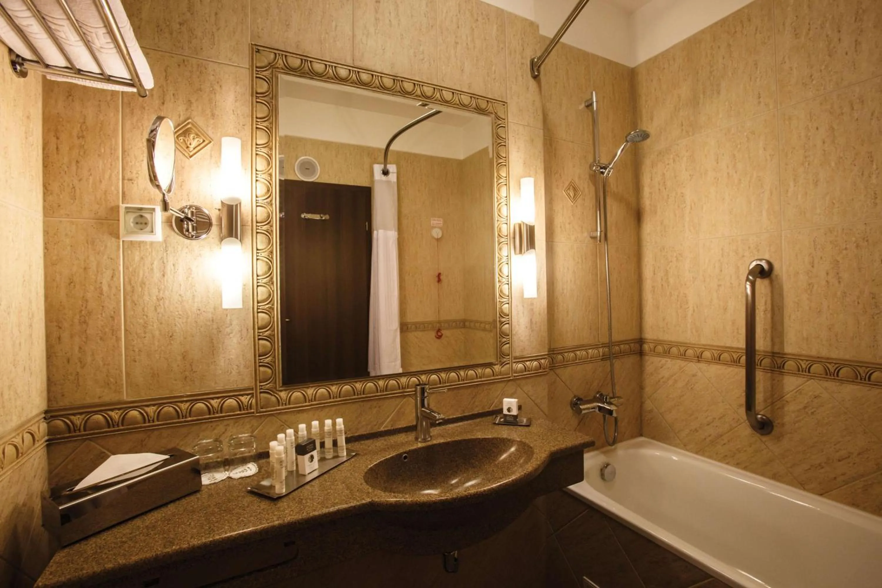 Bathroom in DoubleTree by Hilton Hotel Sighisoara - Cavaler