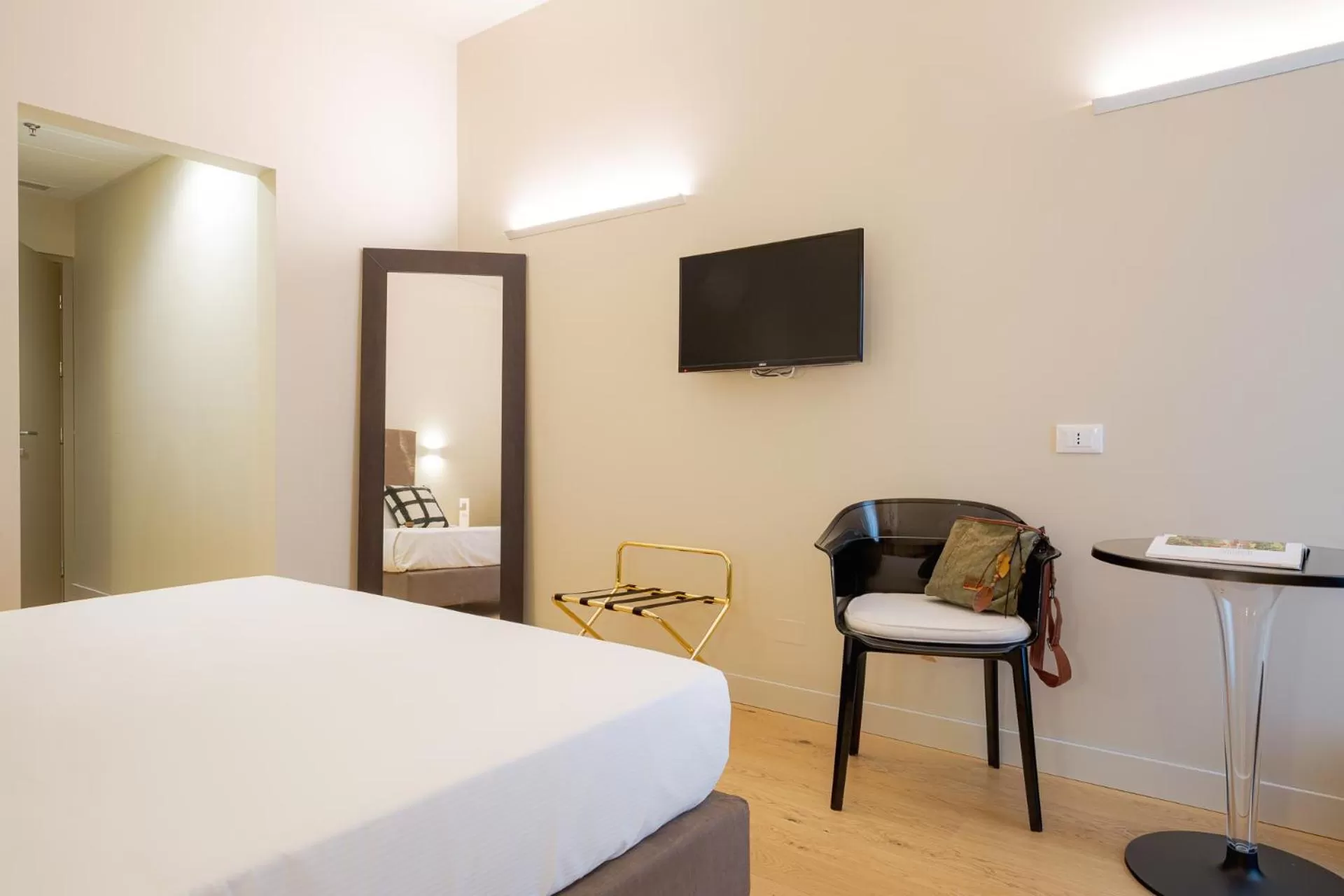 Photo of the whole room in Hotel Politeama