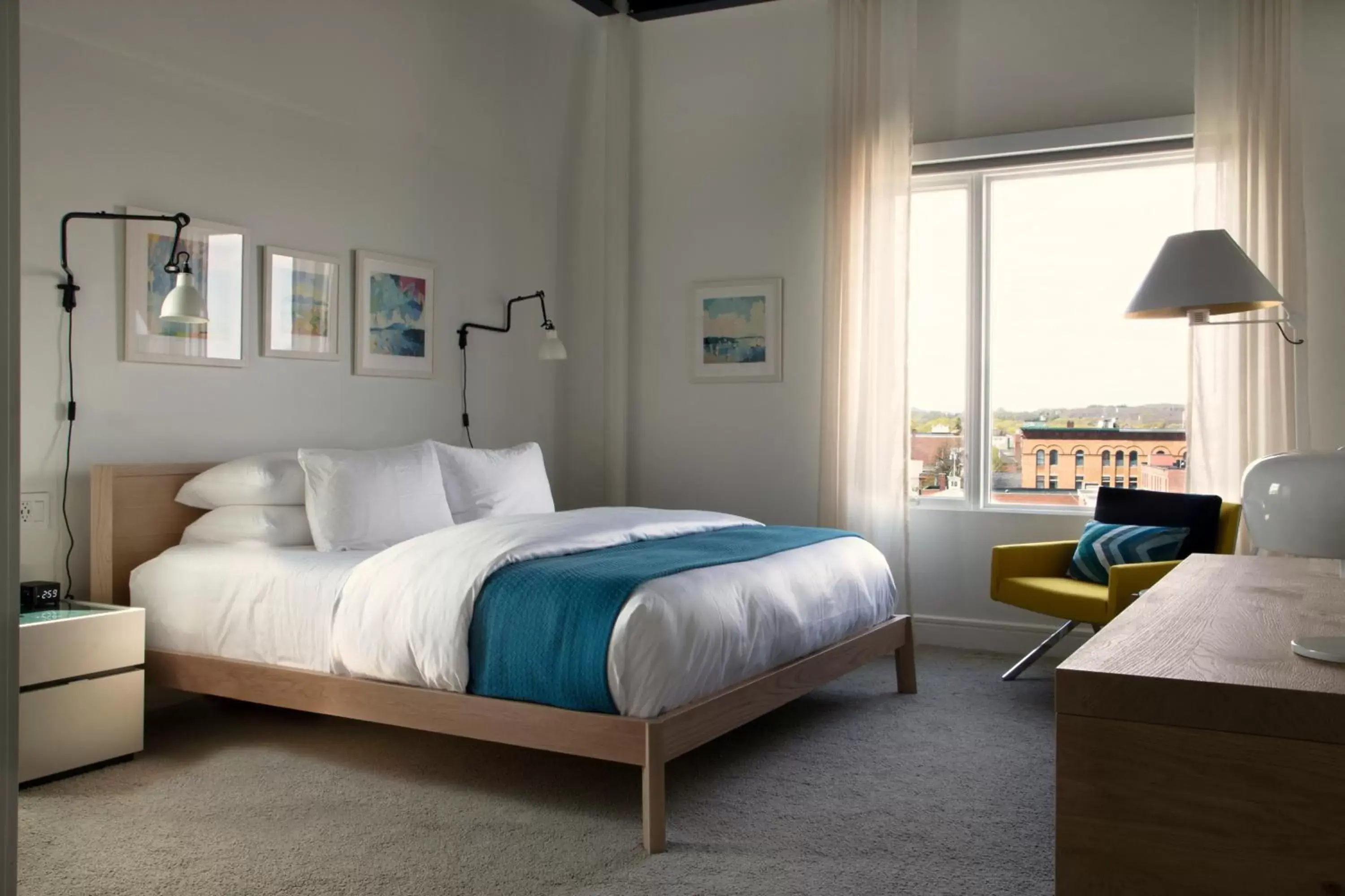 Standard King Room in 250 Main Hotel Standard King Room in 250 Main Hotel