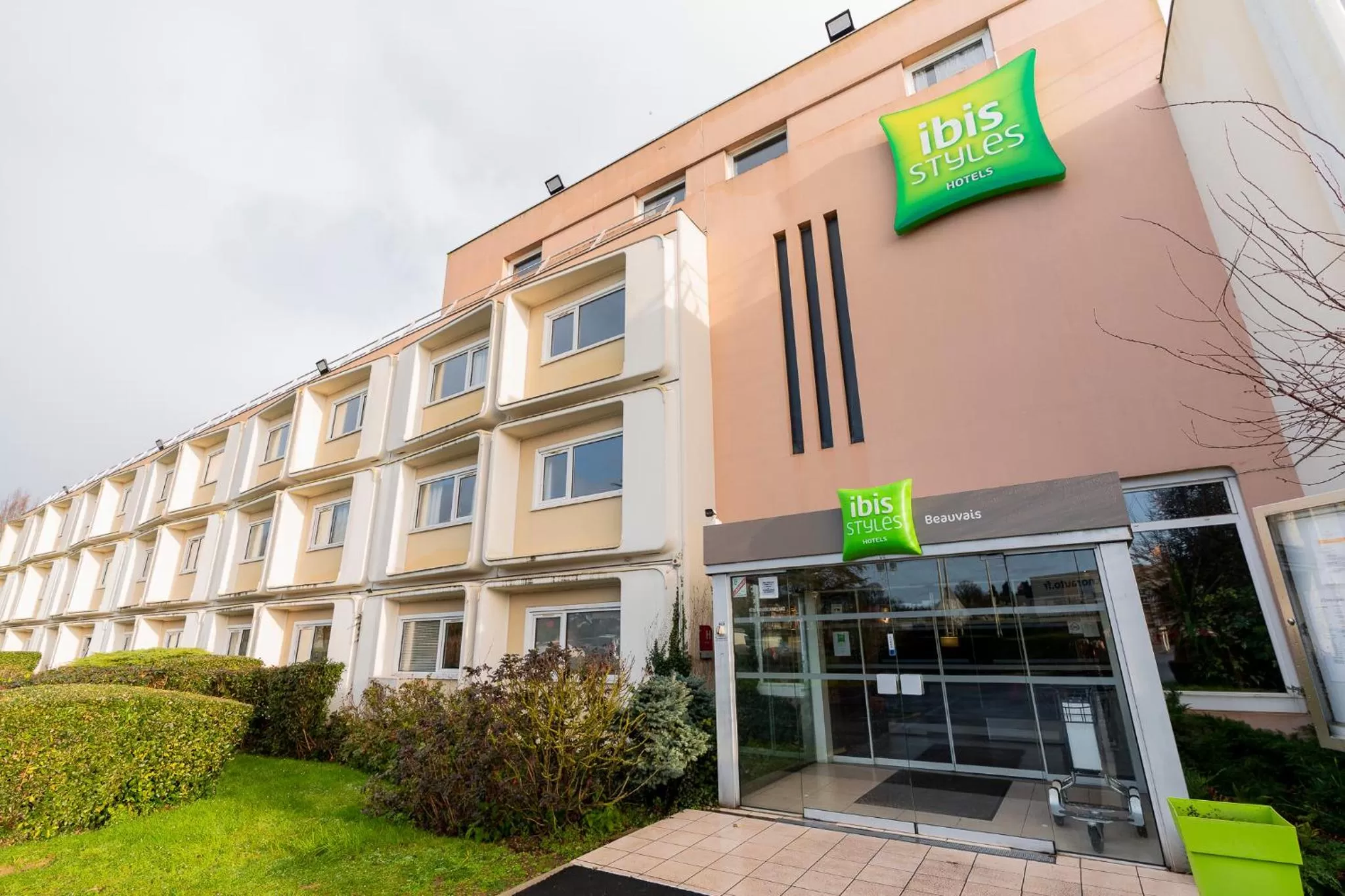 Property building in ibis Styles Beauvais