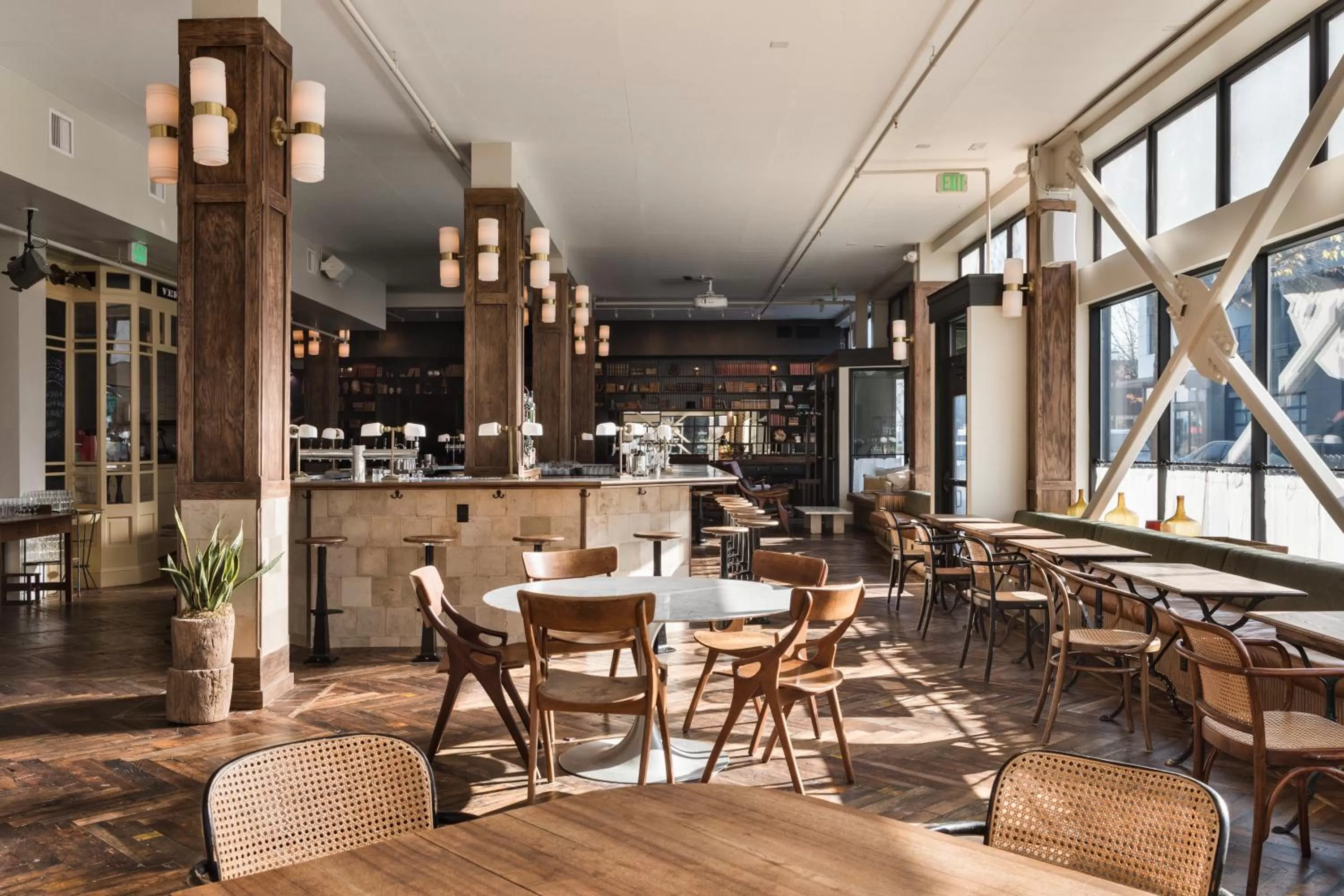 Restaurant/places to eat in KEX Hotel