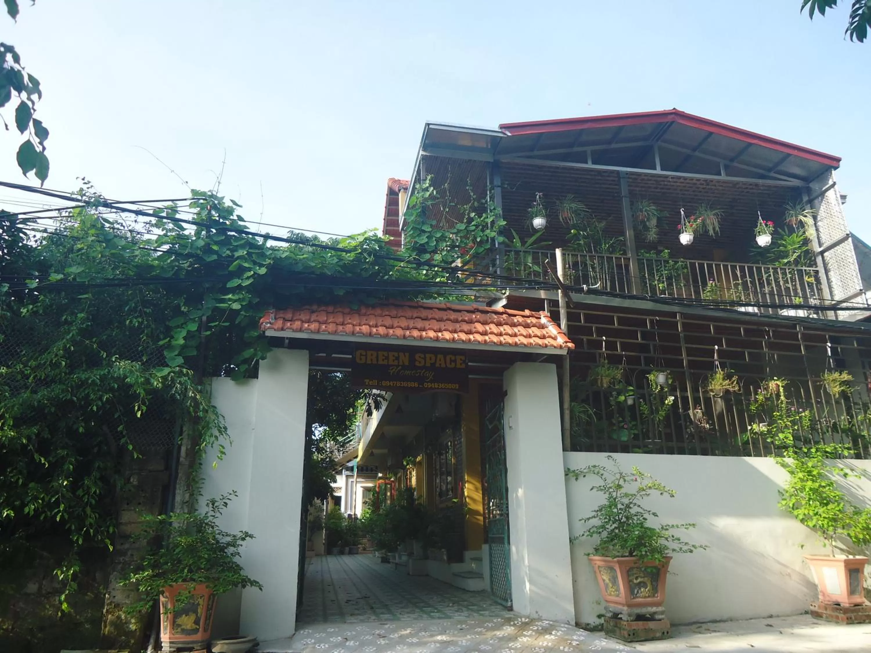 Facade/entrance, Property Building in Green Space Homestay