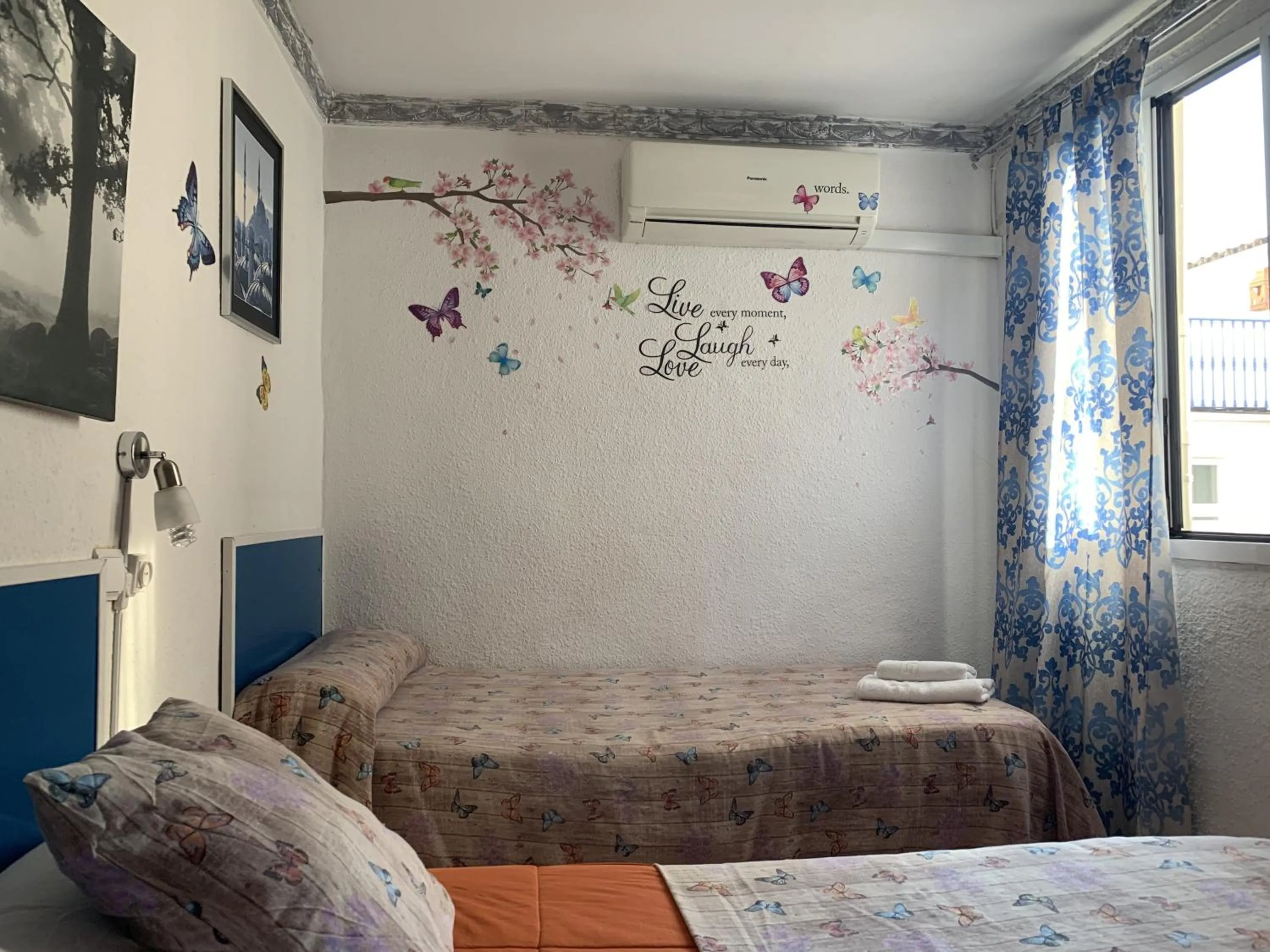 Bedroom, Bed in Giraldilla