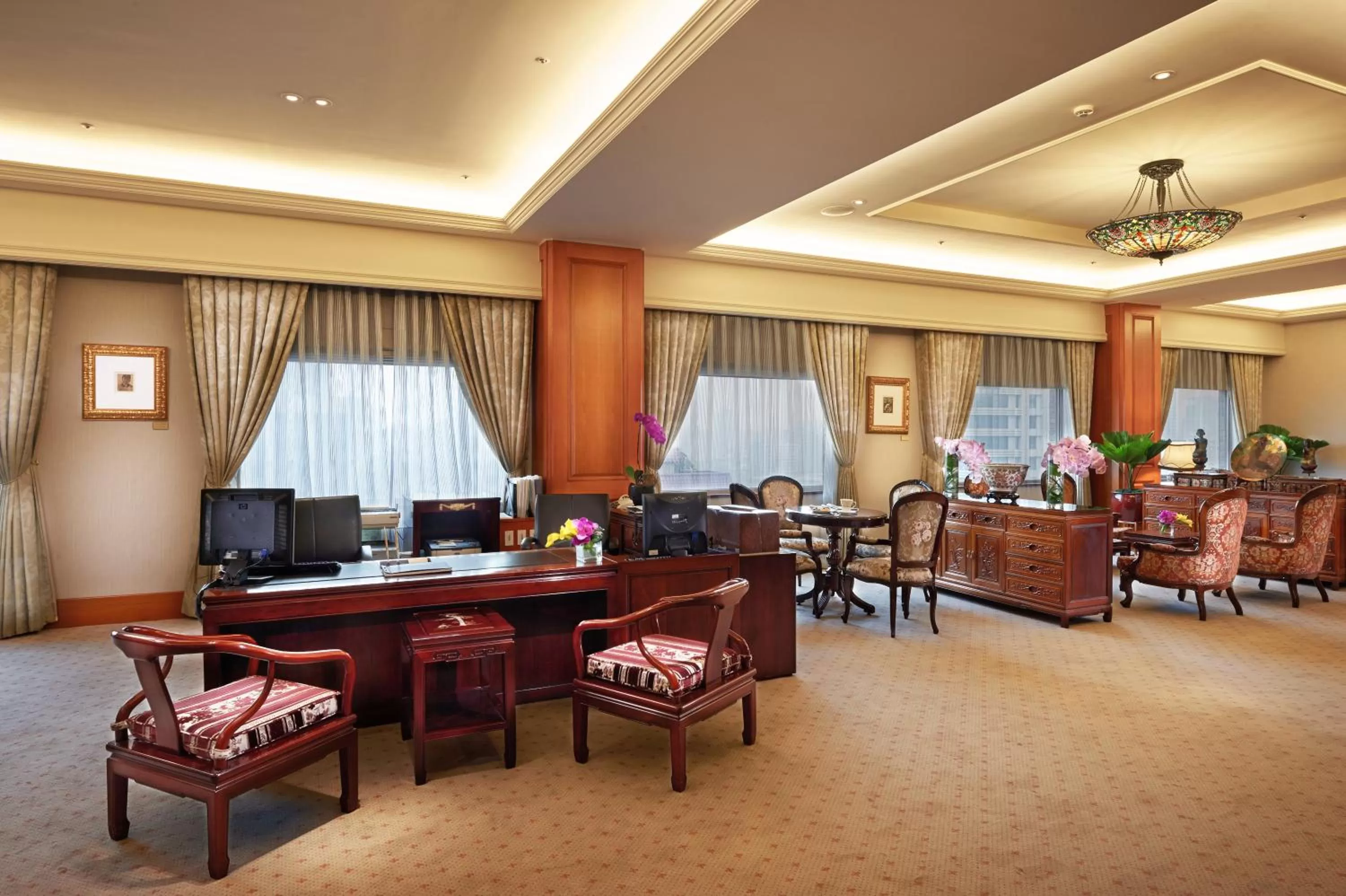 Area and facilities in The Howard Plaza Hotel Taipei