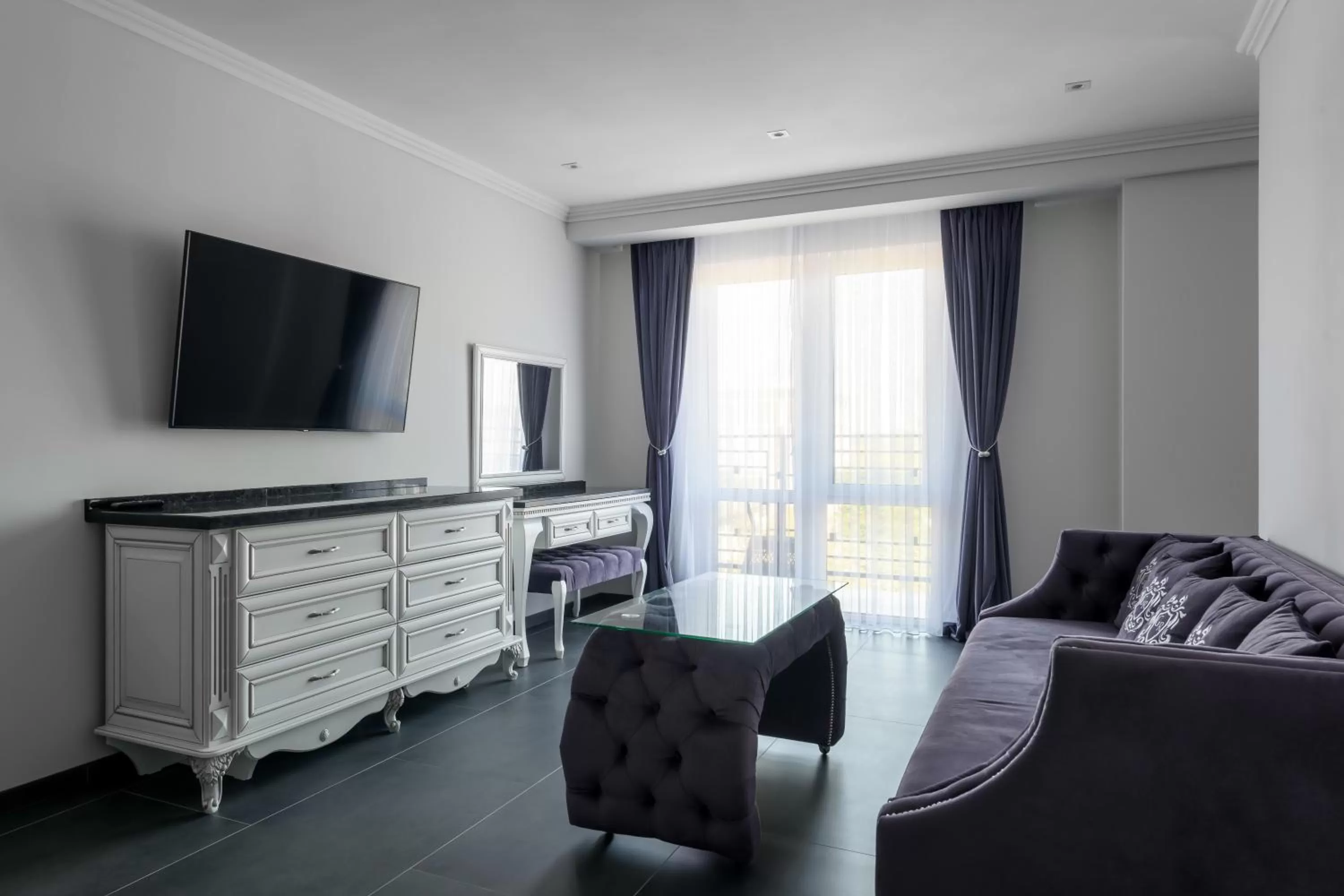 TV and multimedia in Grand Royal