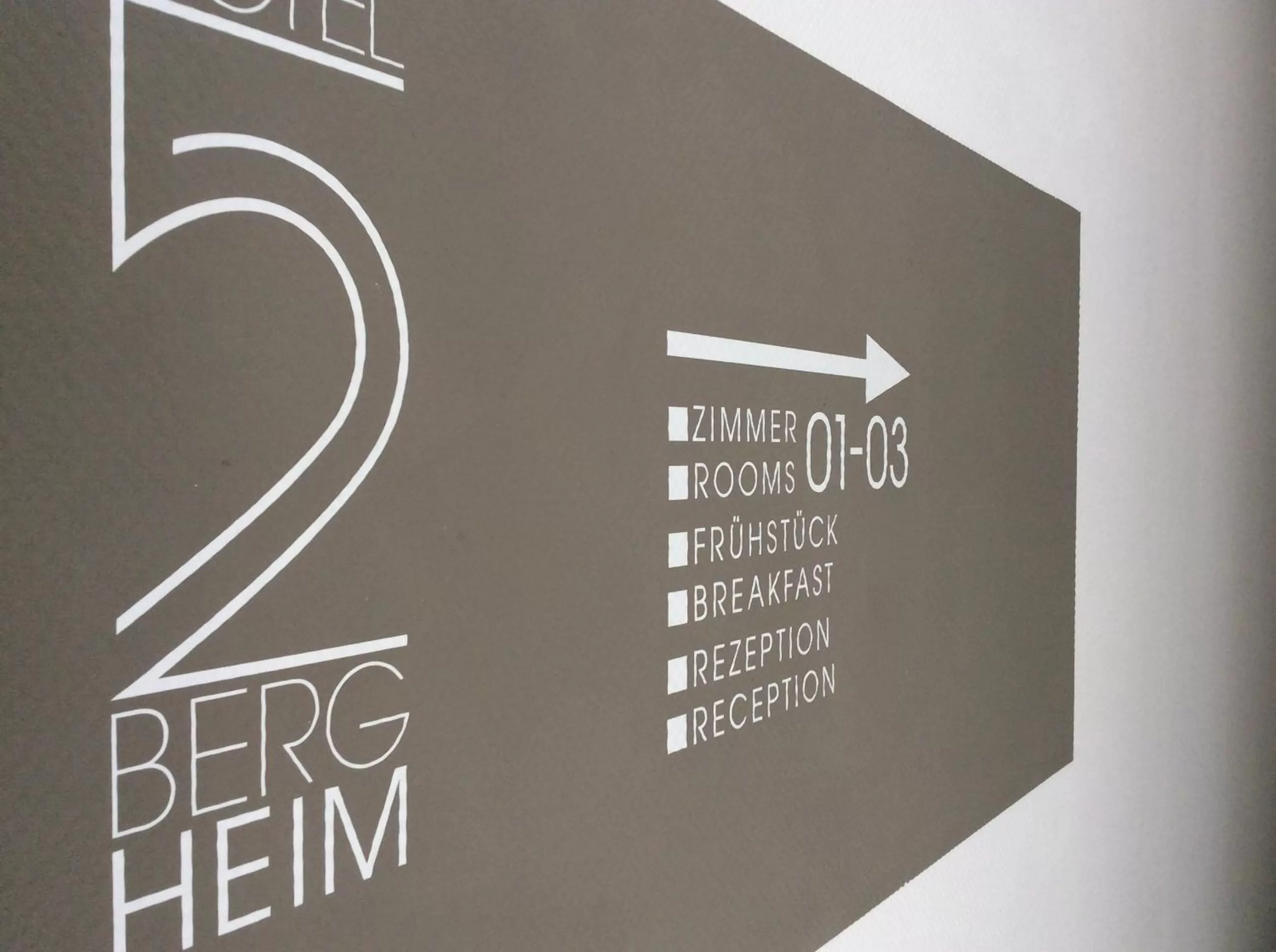 Decorative detail in Hotel52 Bergheim