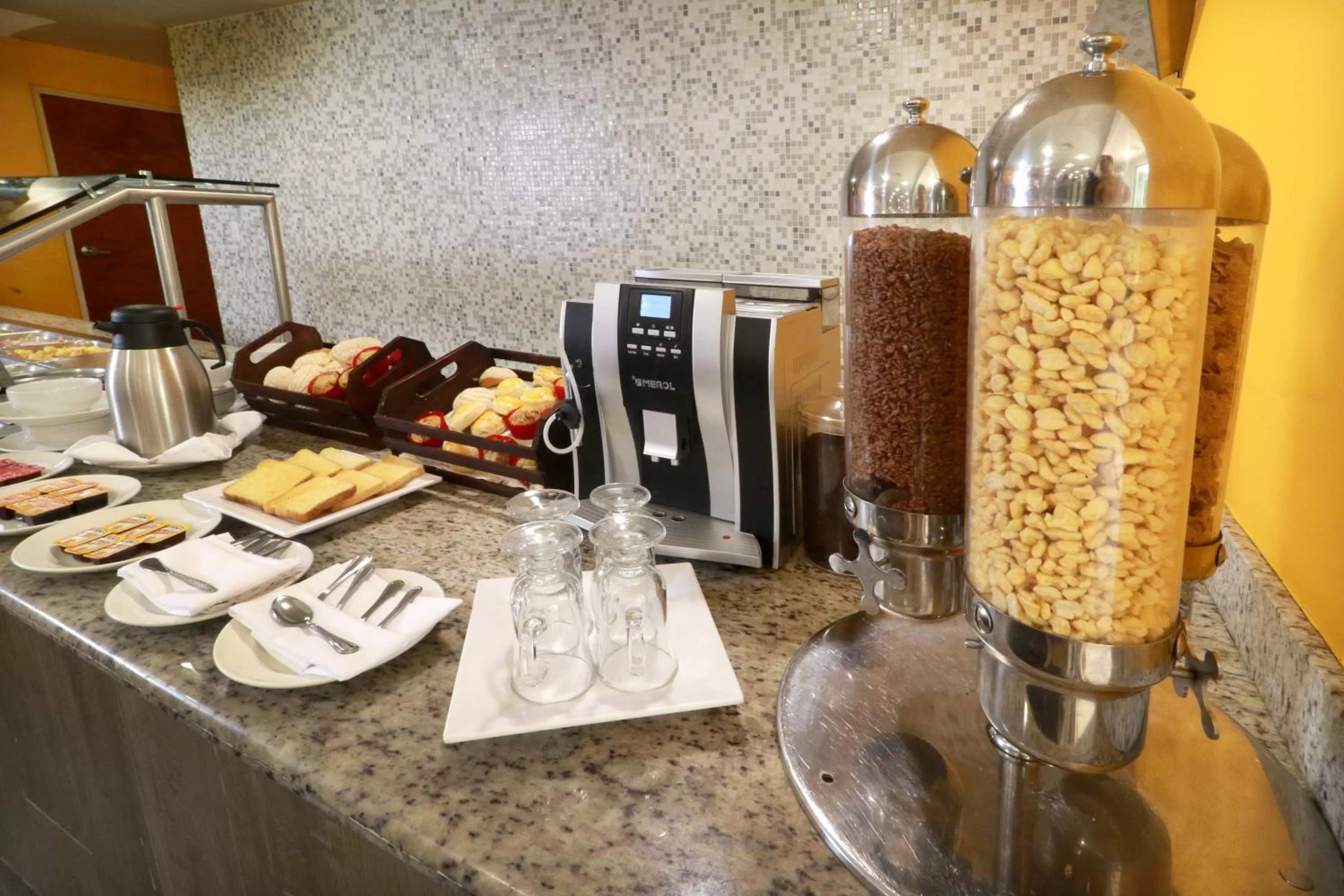 Restaurant/places to eat in Holiday Inn Tampico-Altamira by IHG