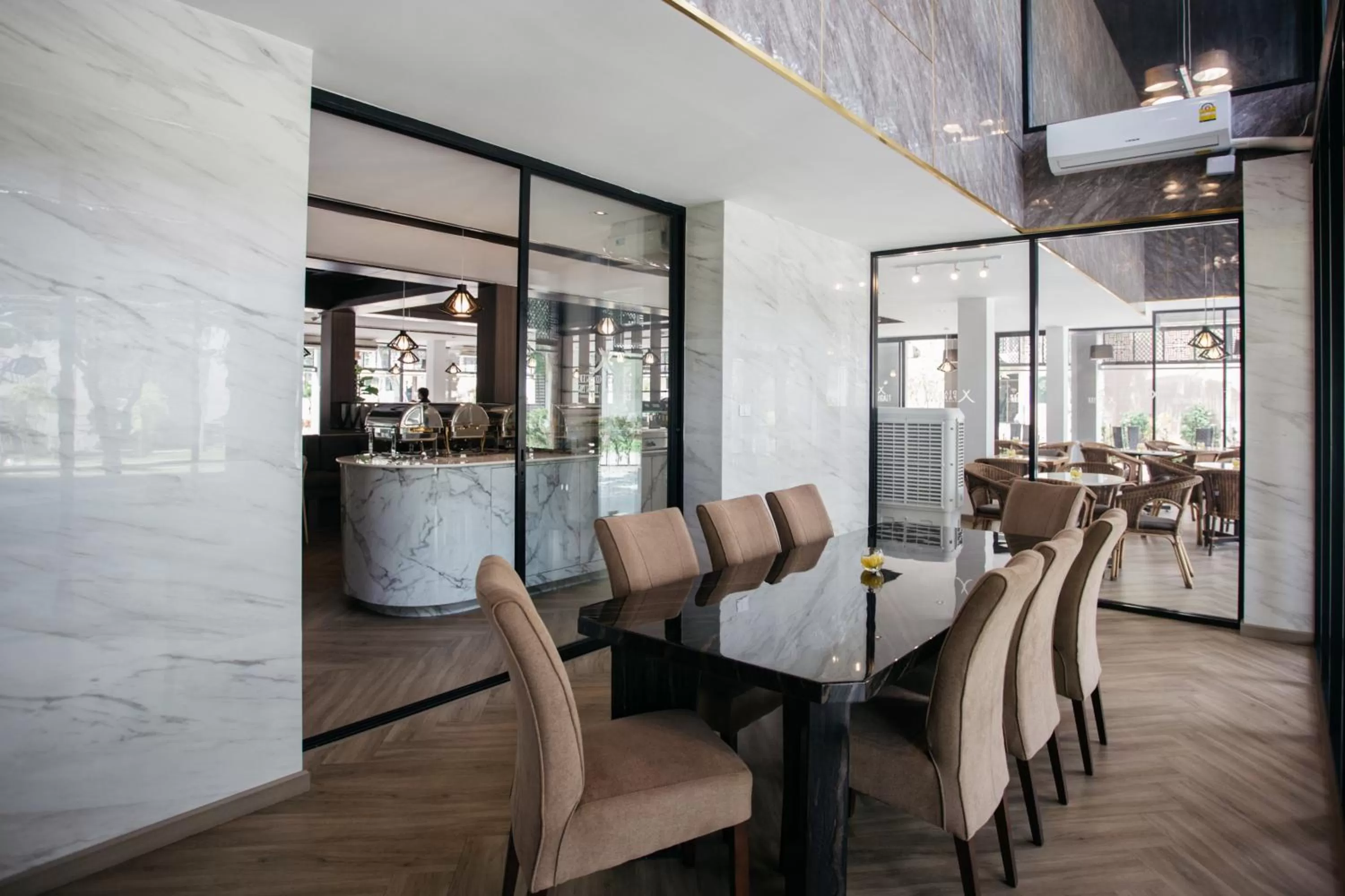 Restaurant/places to eat in Diamond Park Inn Chiangrai & Resort