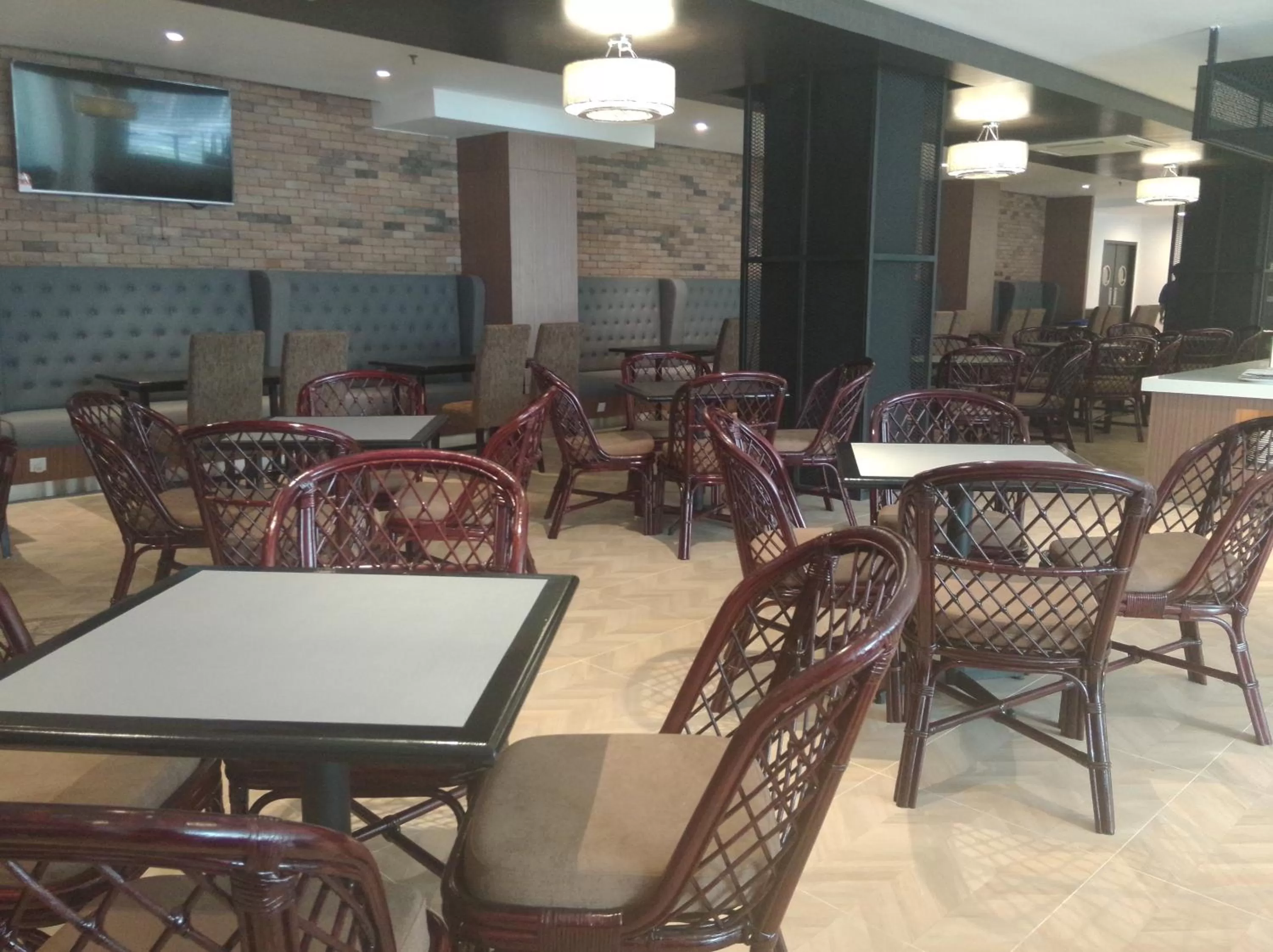 Restaurant/places to eat in Hotel Excelsior Ipoh